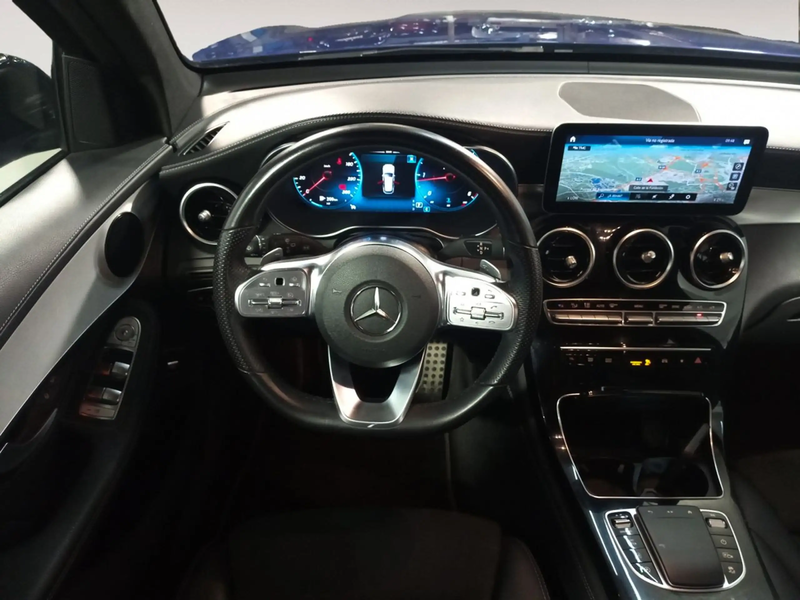 Mercedes-Benz - GLC 220