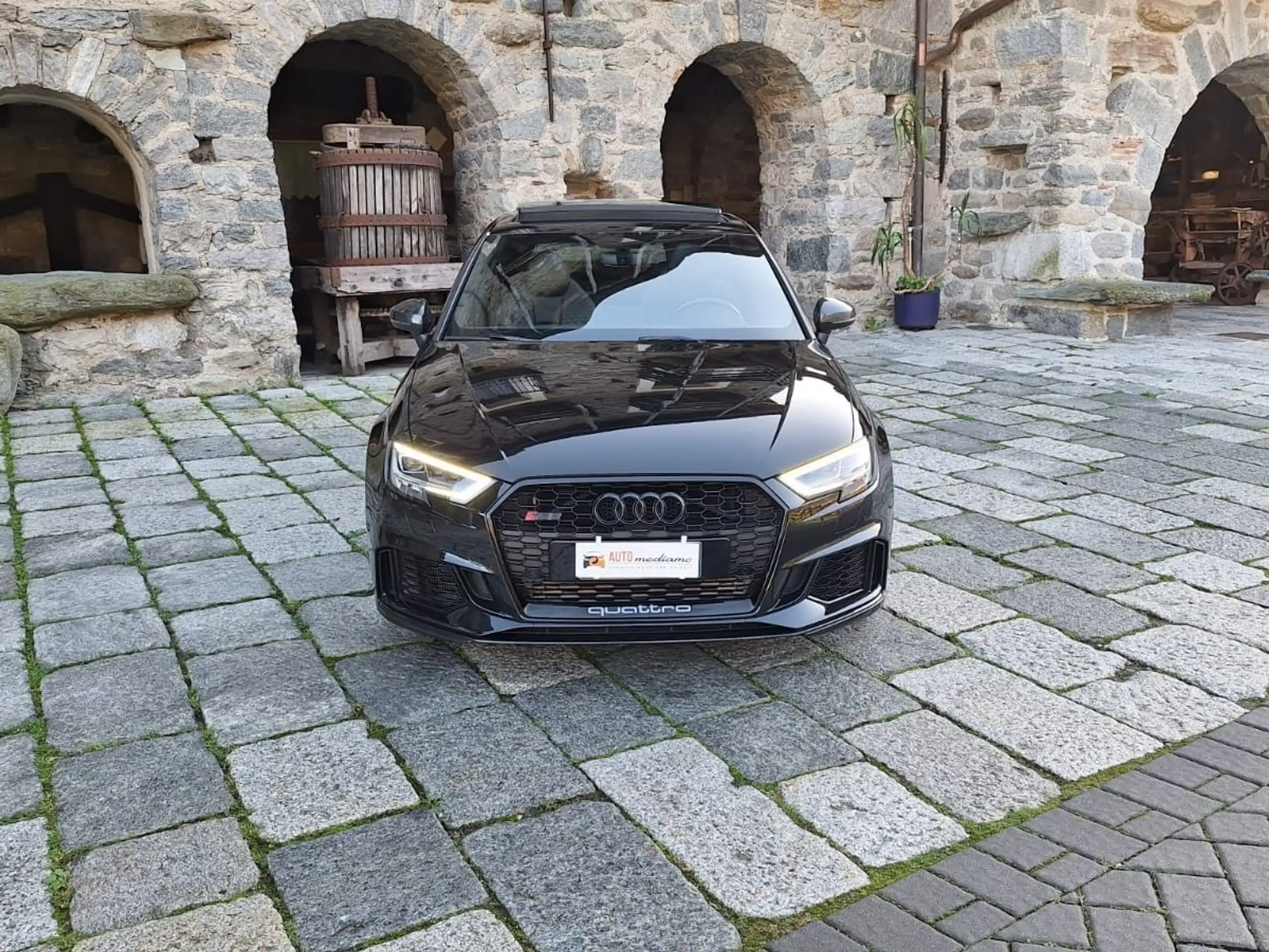 Audi - RS3