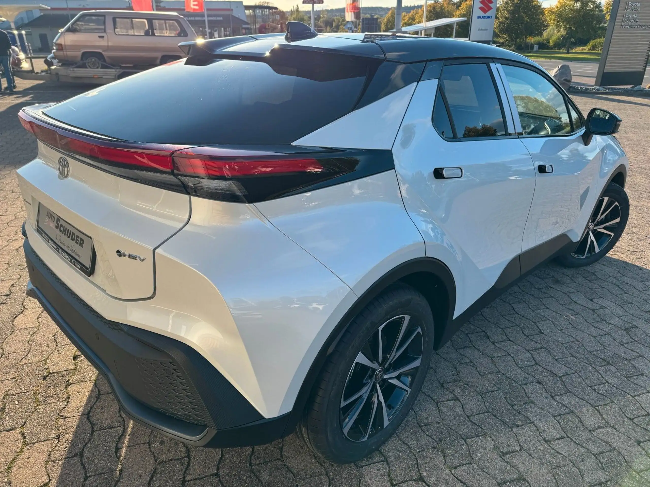 Toyota - C-HR