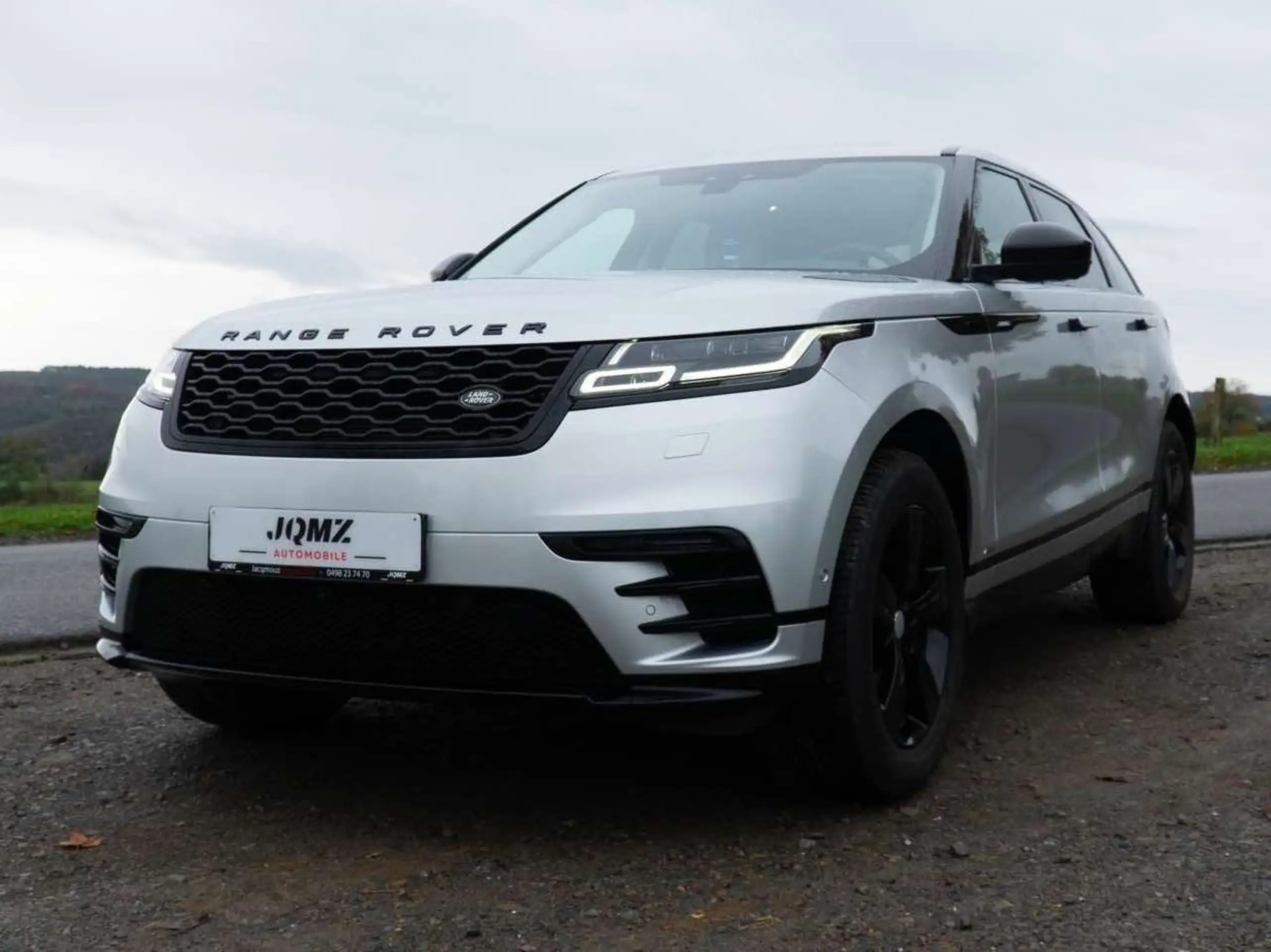 Land Rover - Range Rover Velar