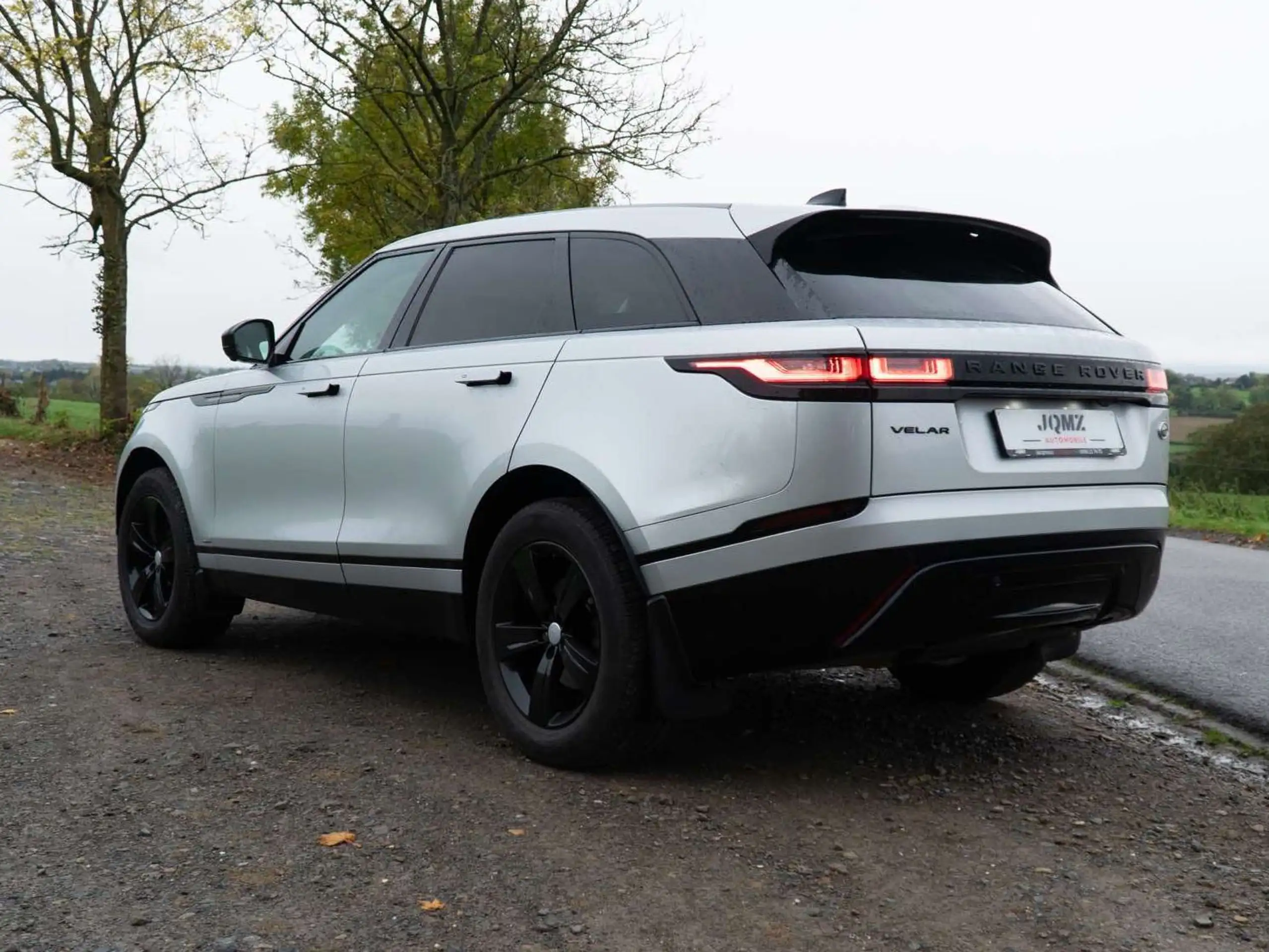 Land Rover - Range Rover Velar