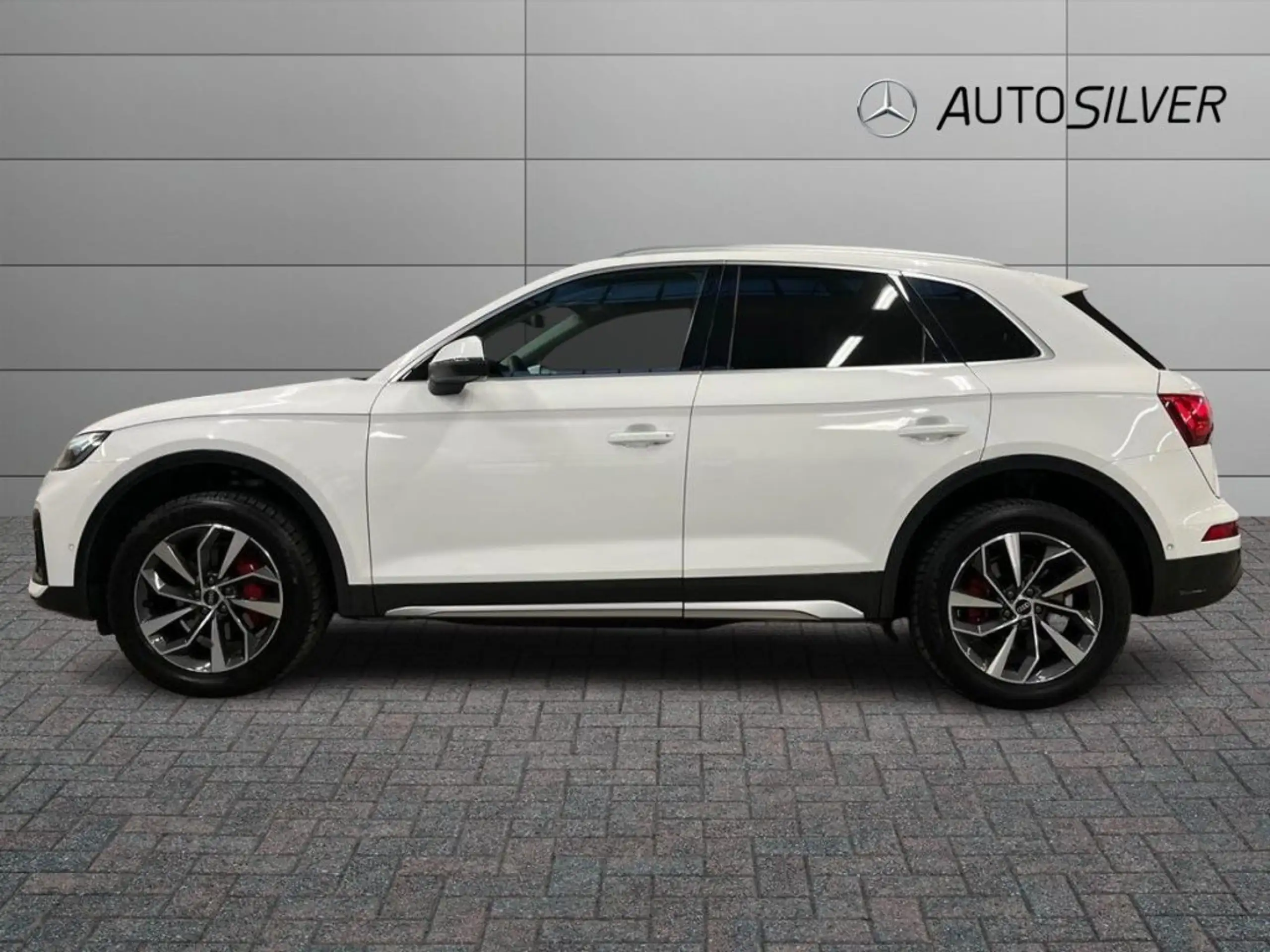 Audi - Q5