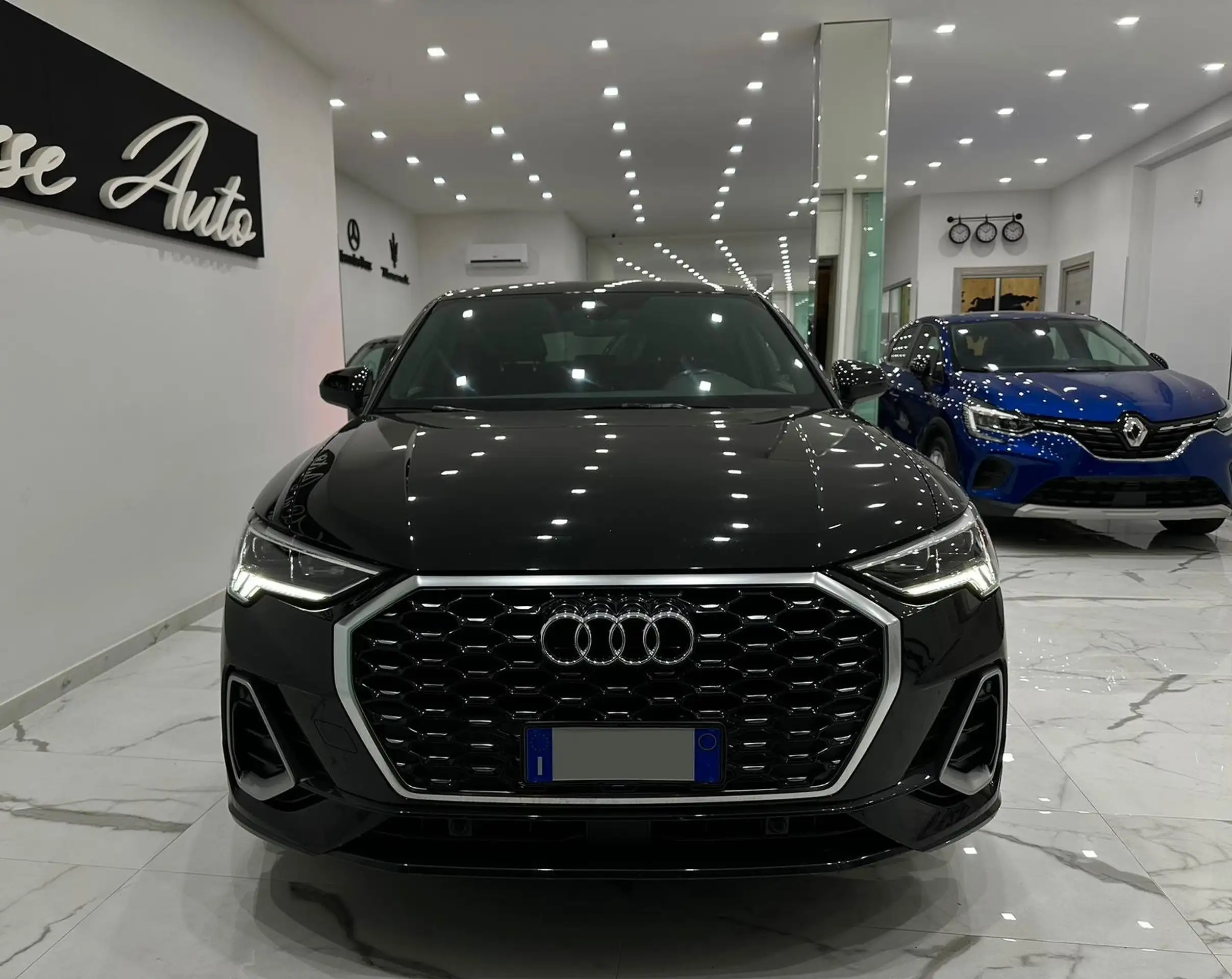 Audi - Q3