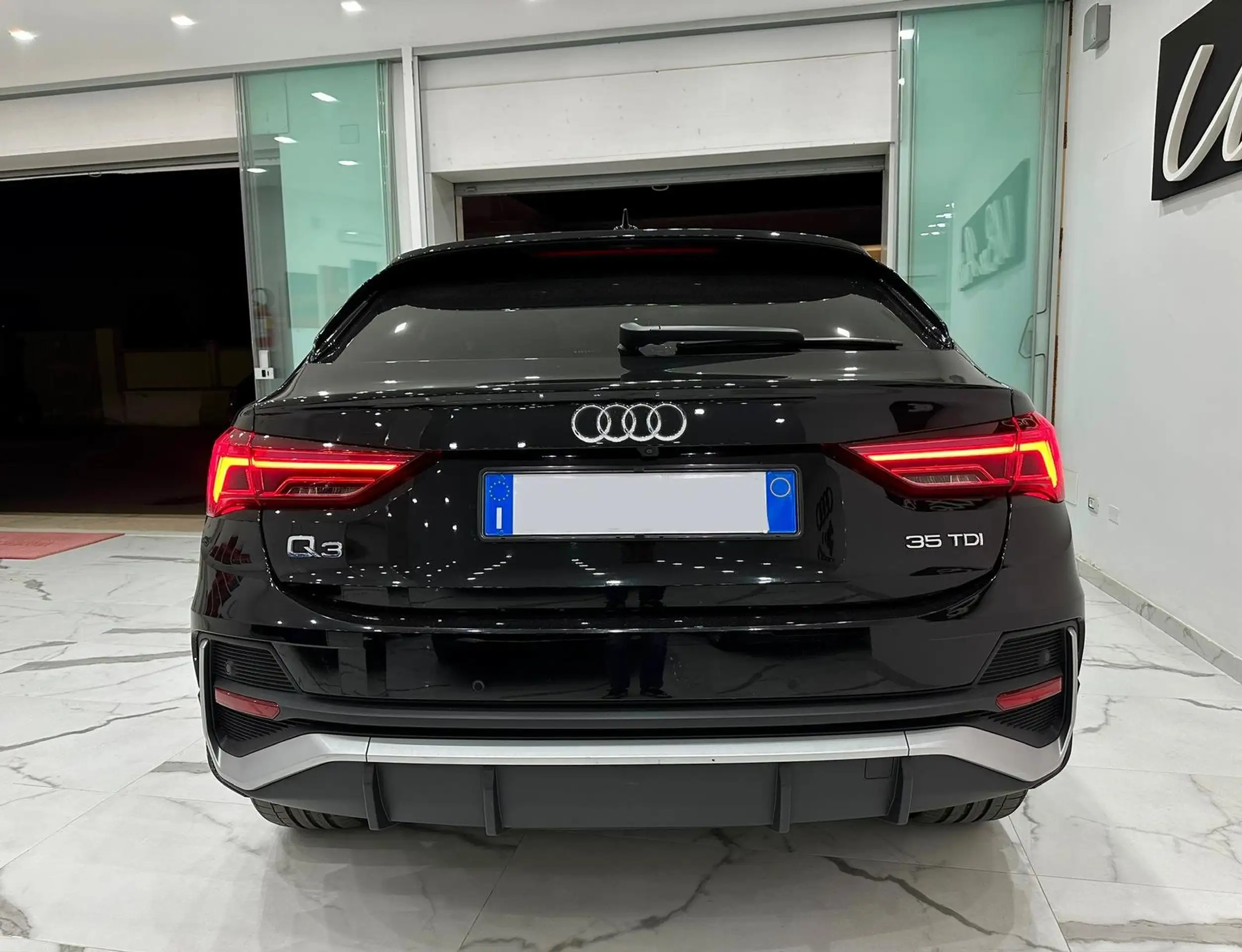 Audi - Q3