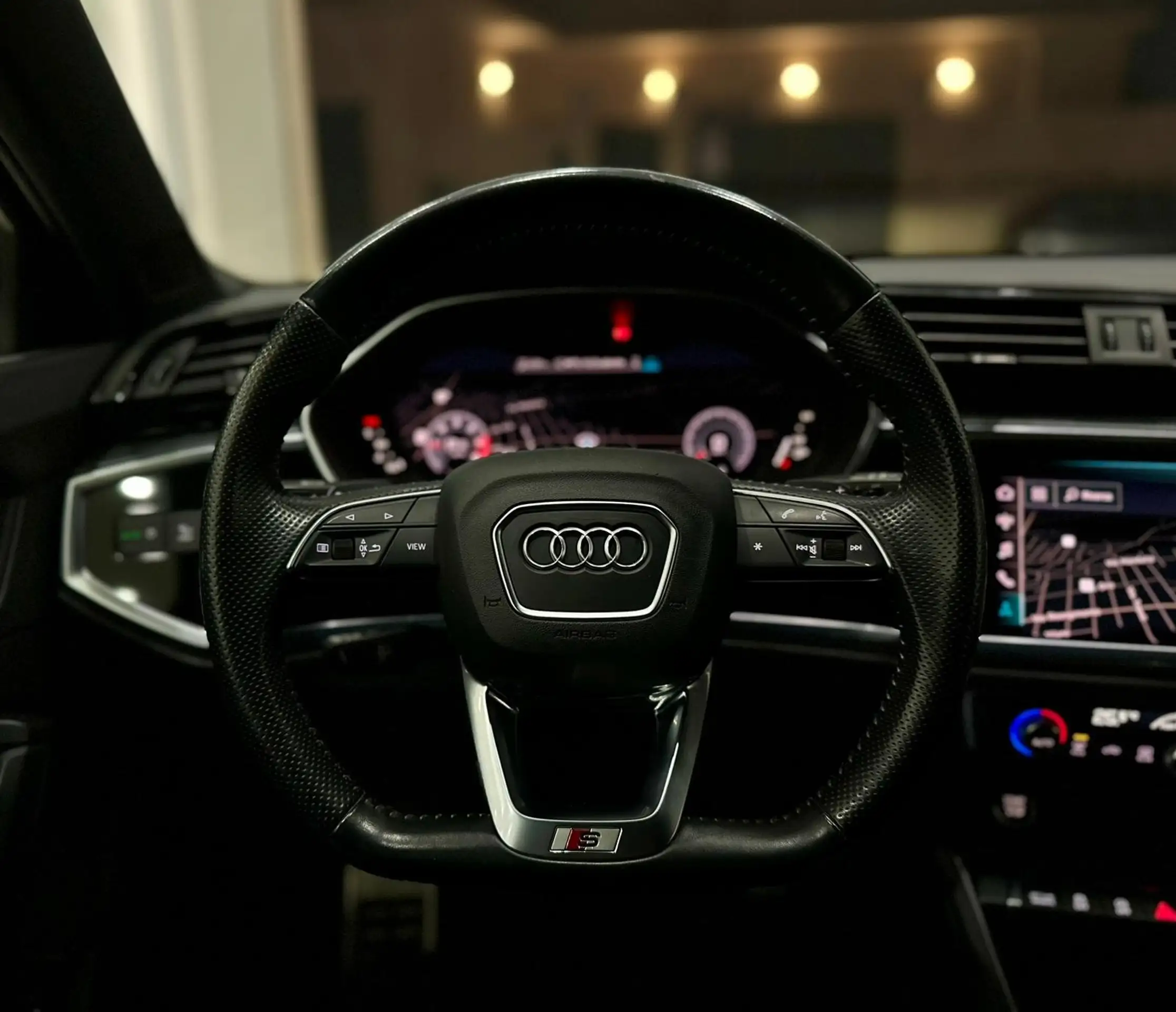 Audi - Q3