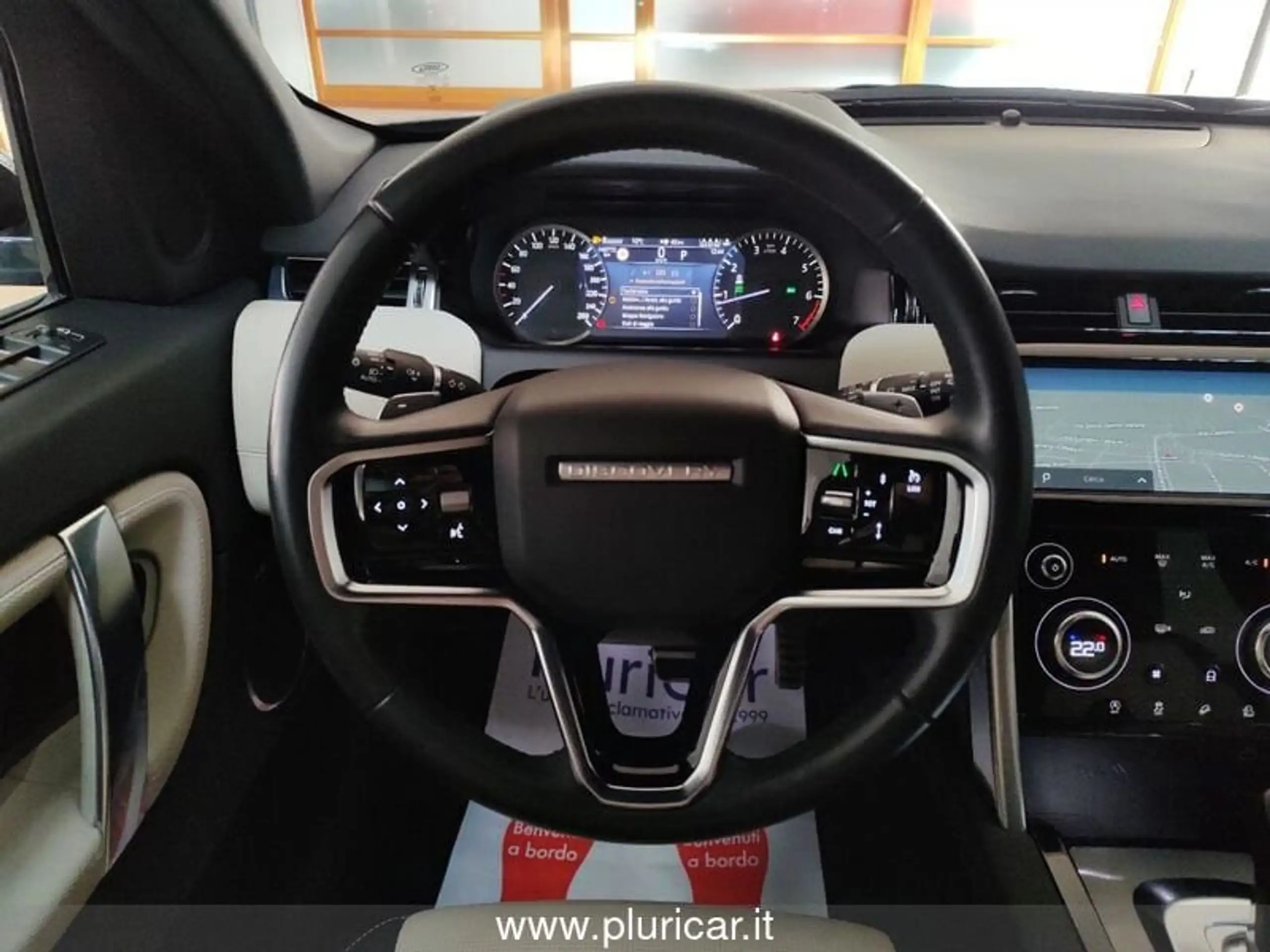 Land Rover - Discovery Sport