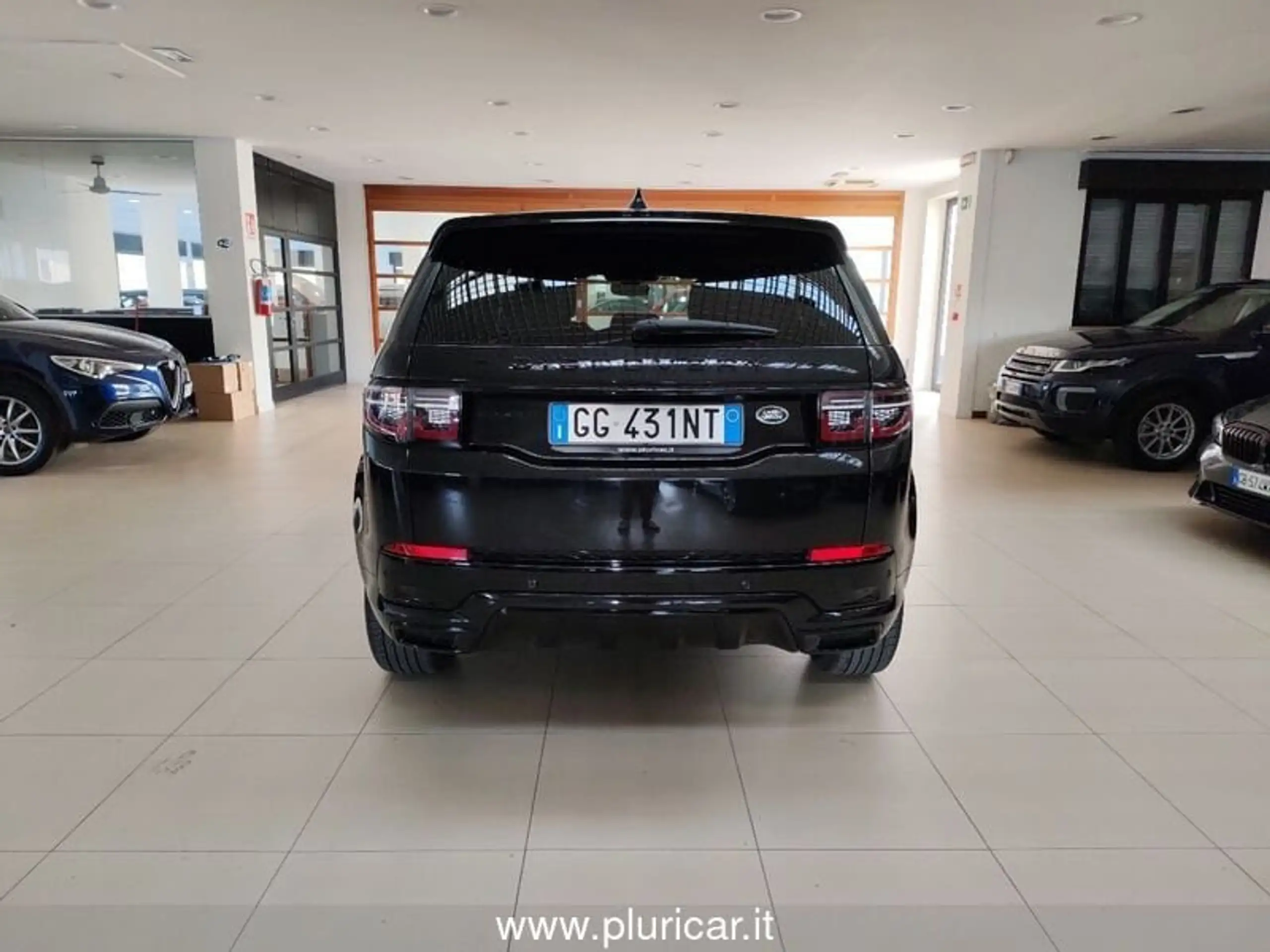 Land Rover - Discovery Sport