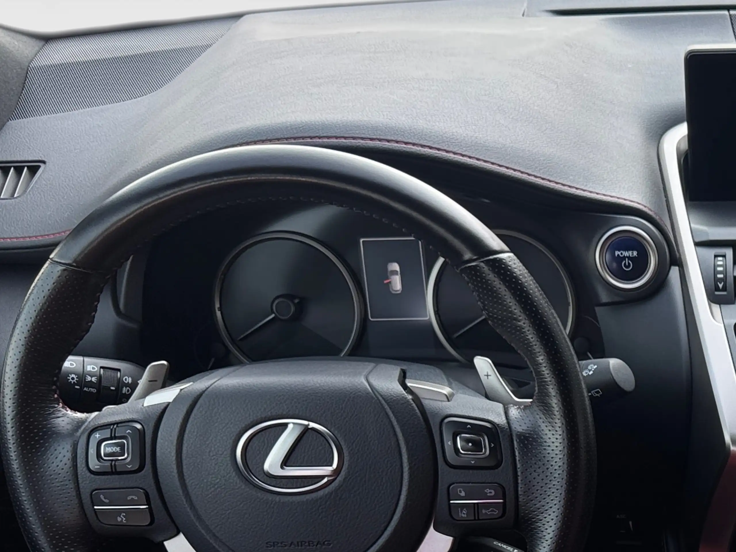 Lexus - NX 300h