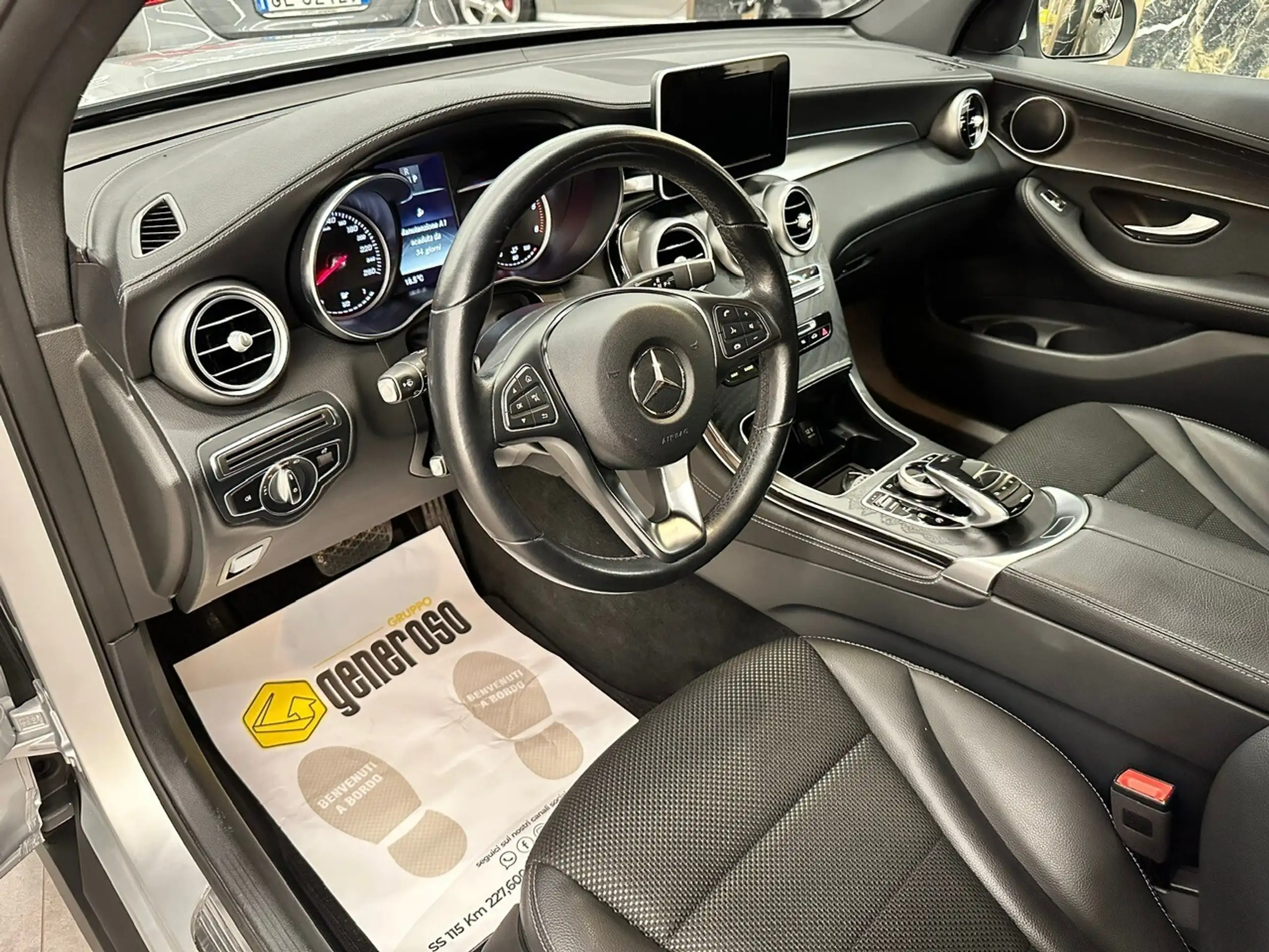 Mercedes-Benz - GLC 250