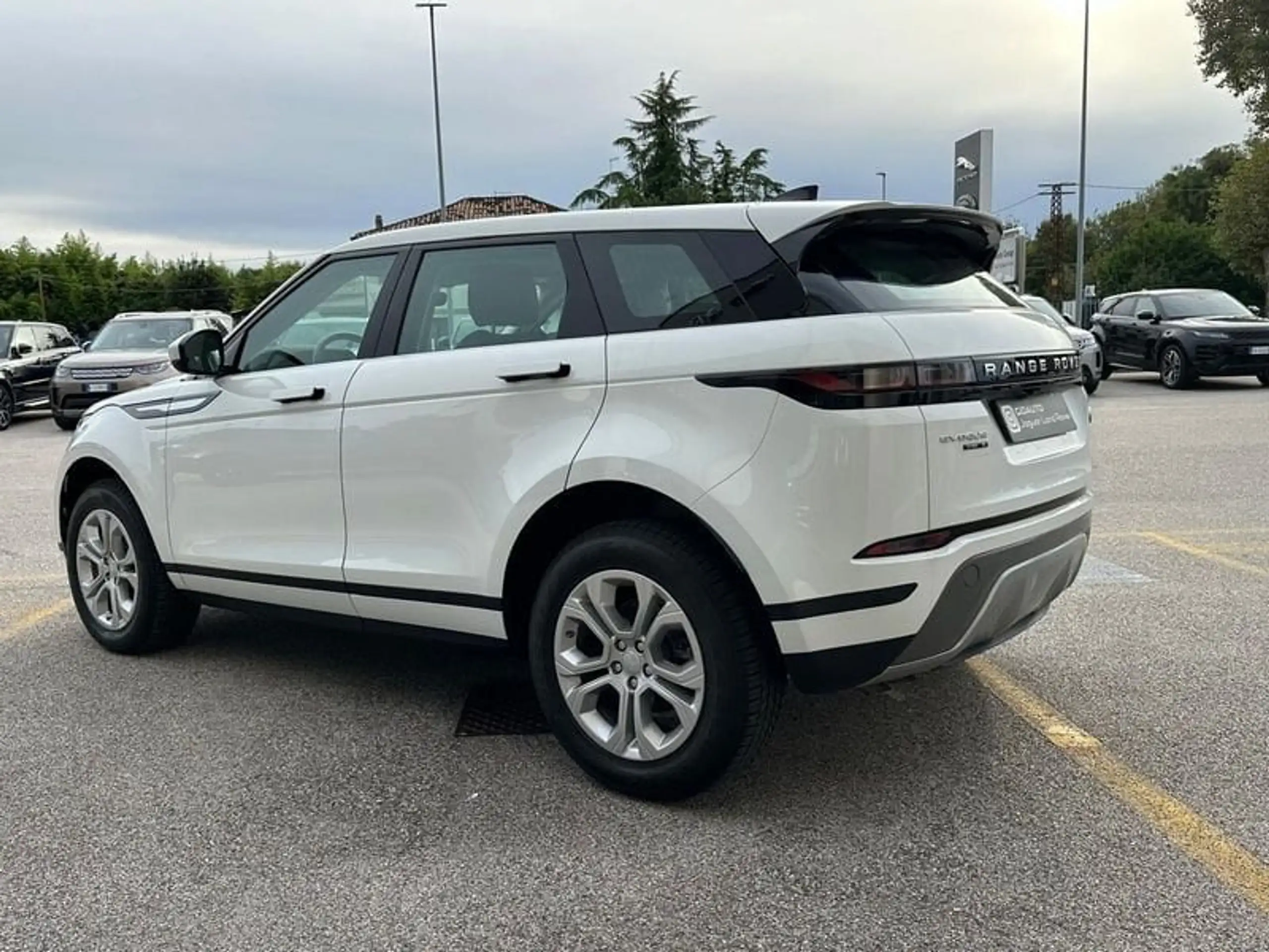 Land Rover - Range Rover Evoque