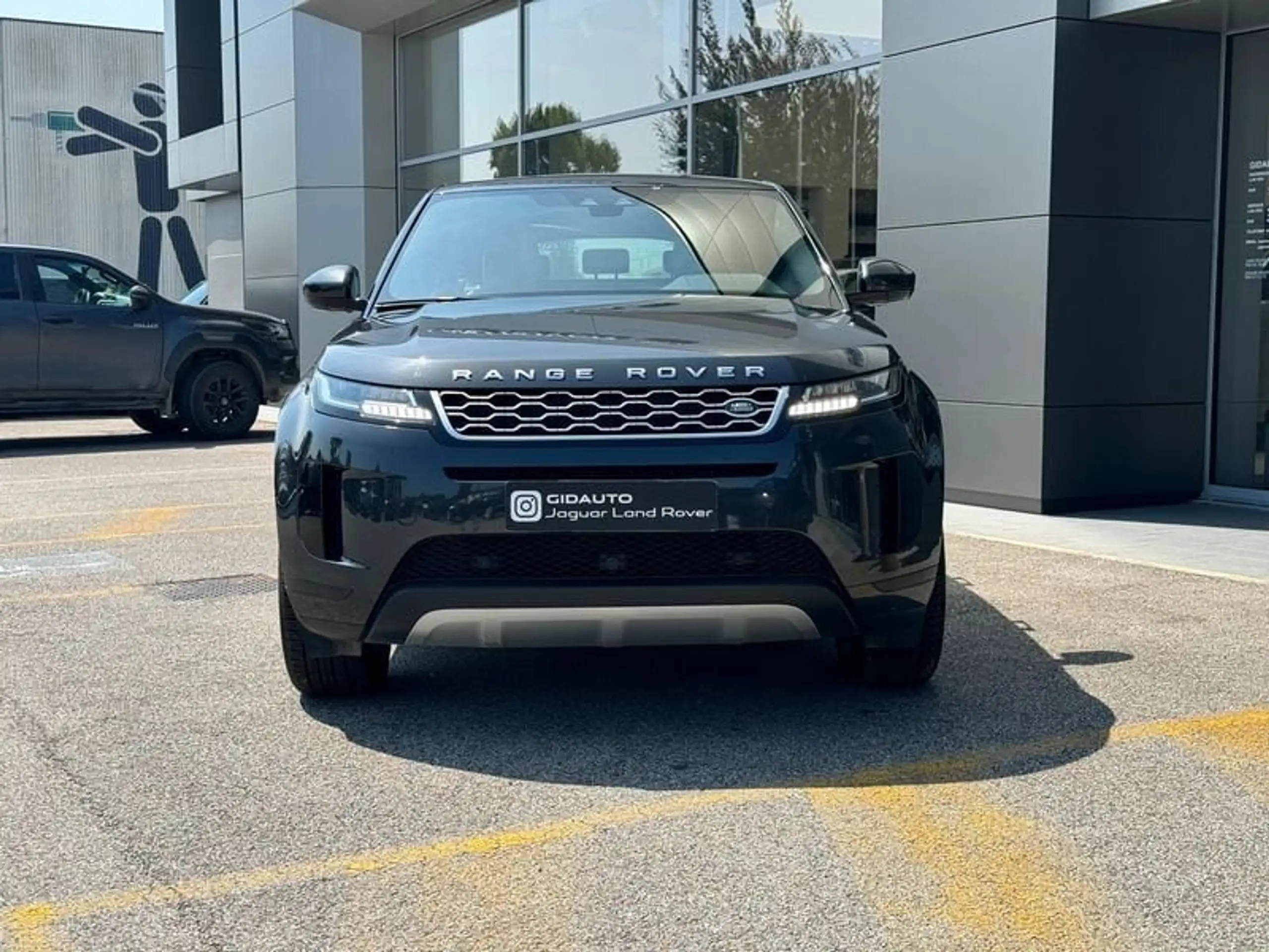 Land Rover - Range Rover Evoque