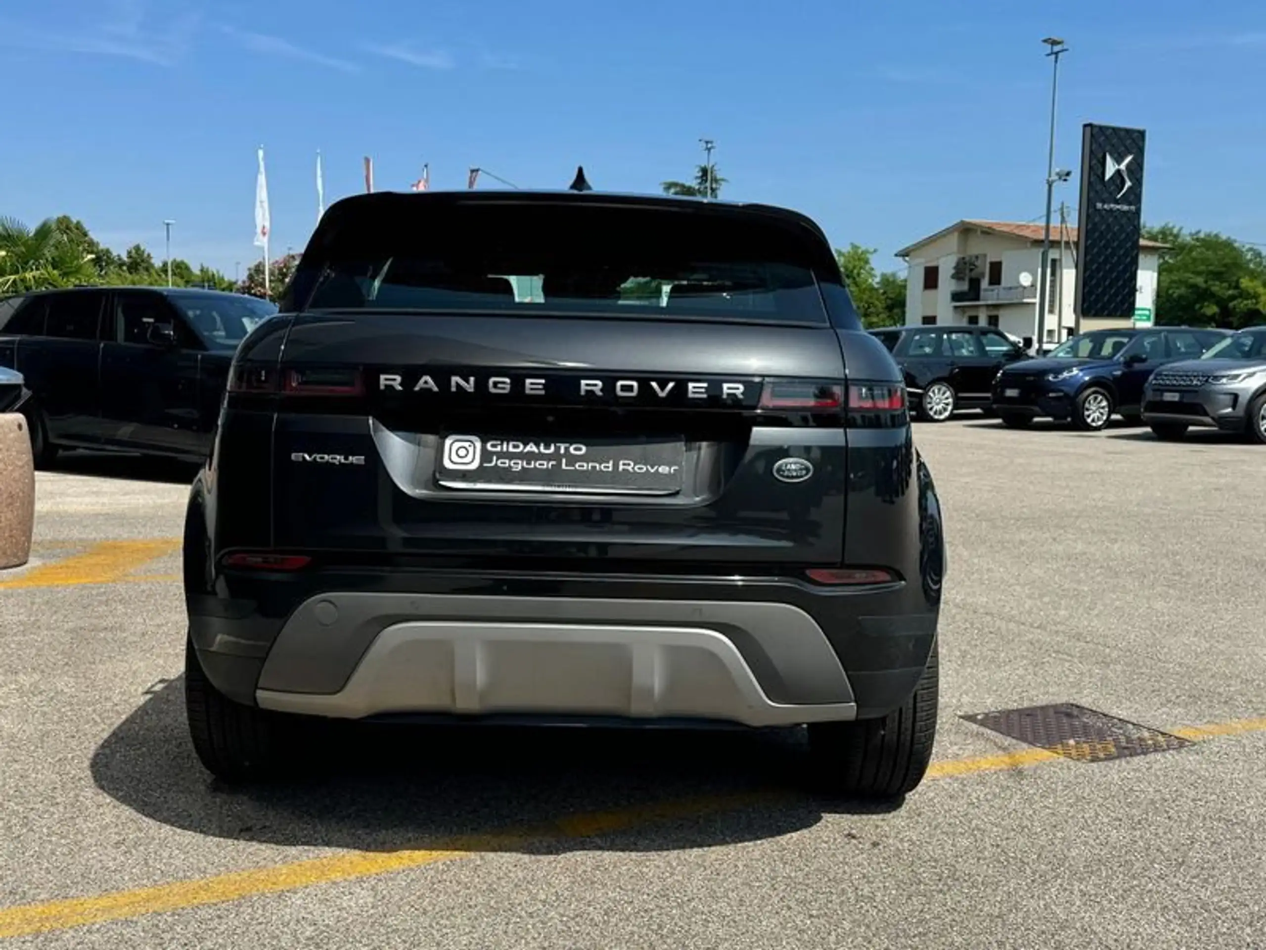 Land Rover - Range Rover Evoque