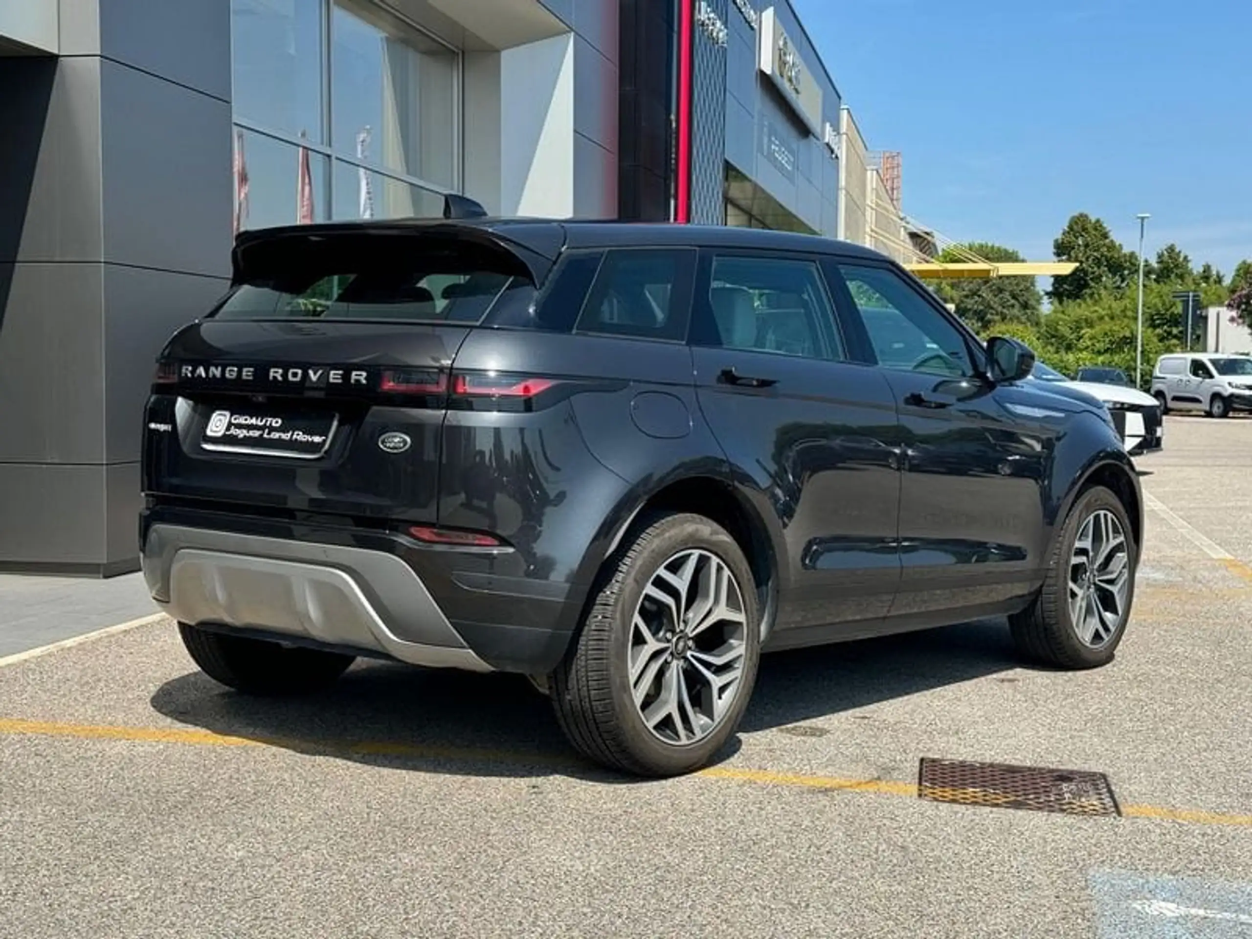 Land Rover - Range Rover Evoque