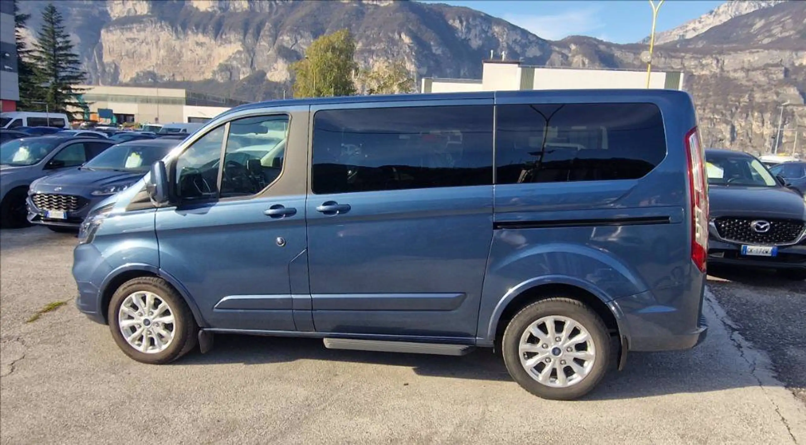 Ford - Tourneo Custom