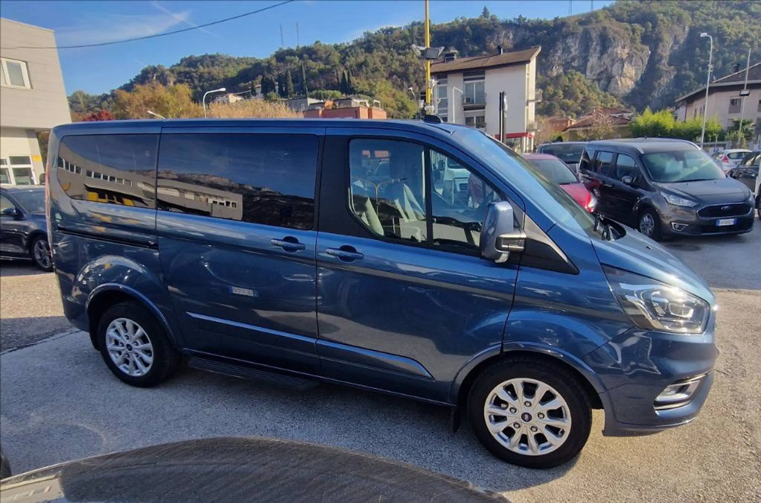 Ford - Tourneo Custom