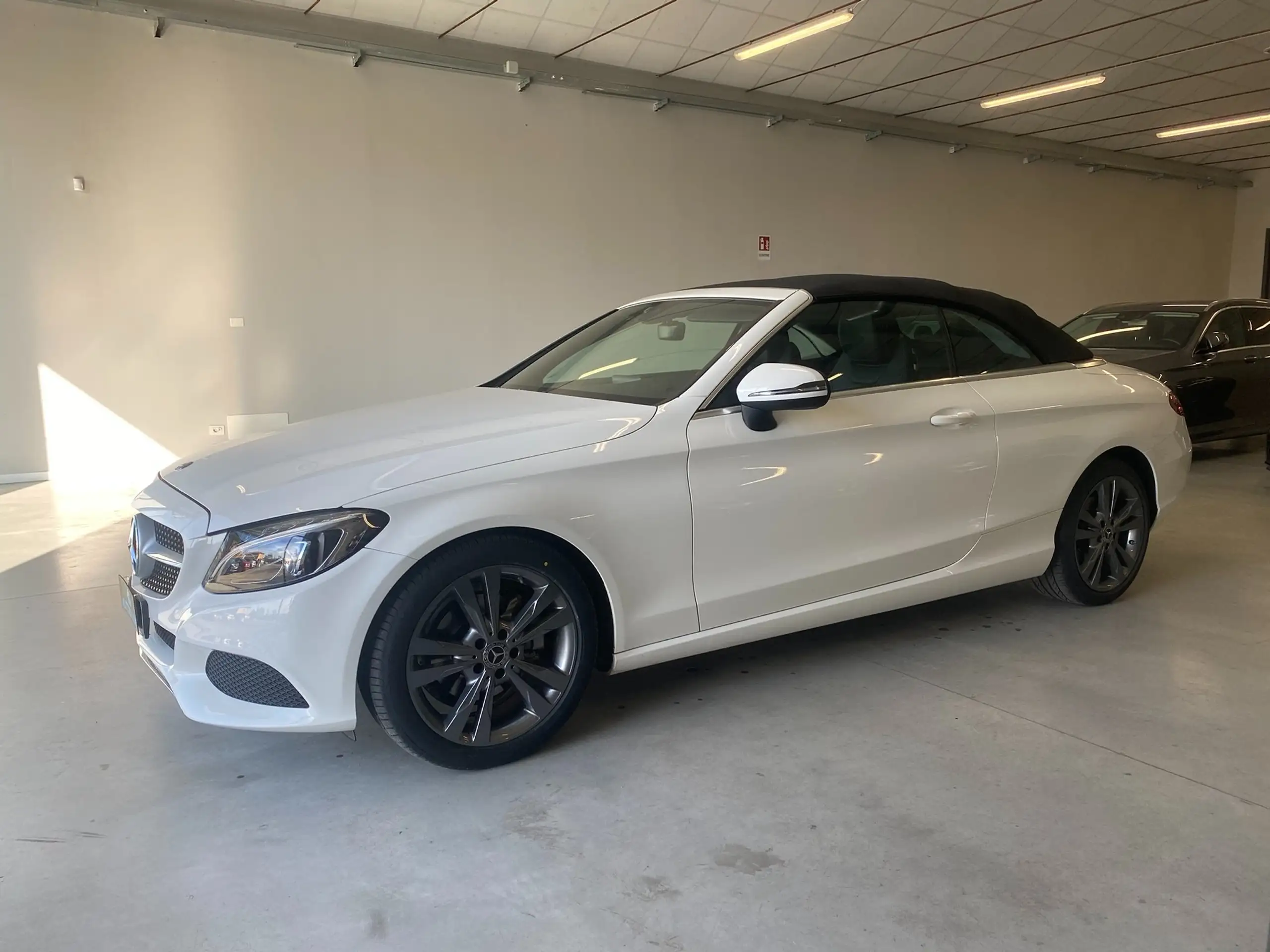 Mercedes-Benz - C 220