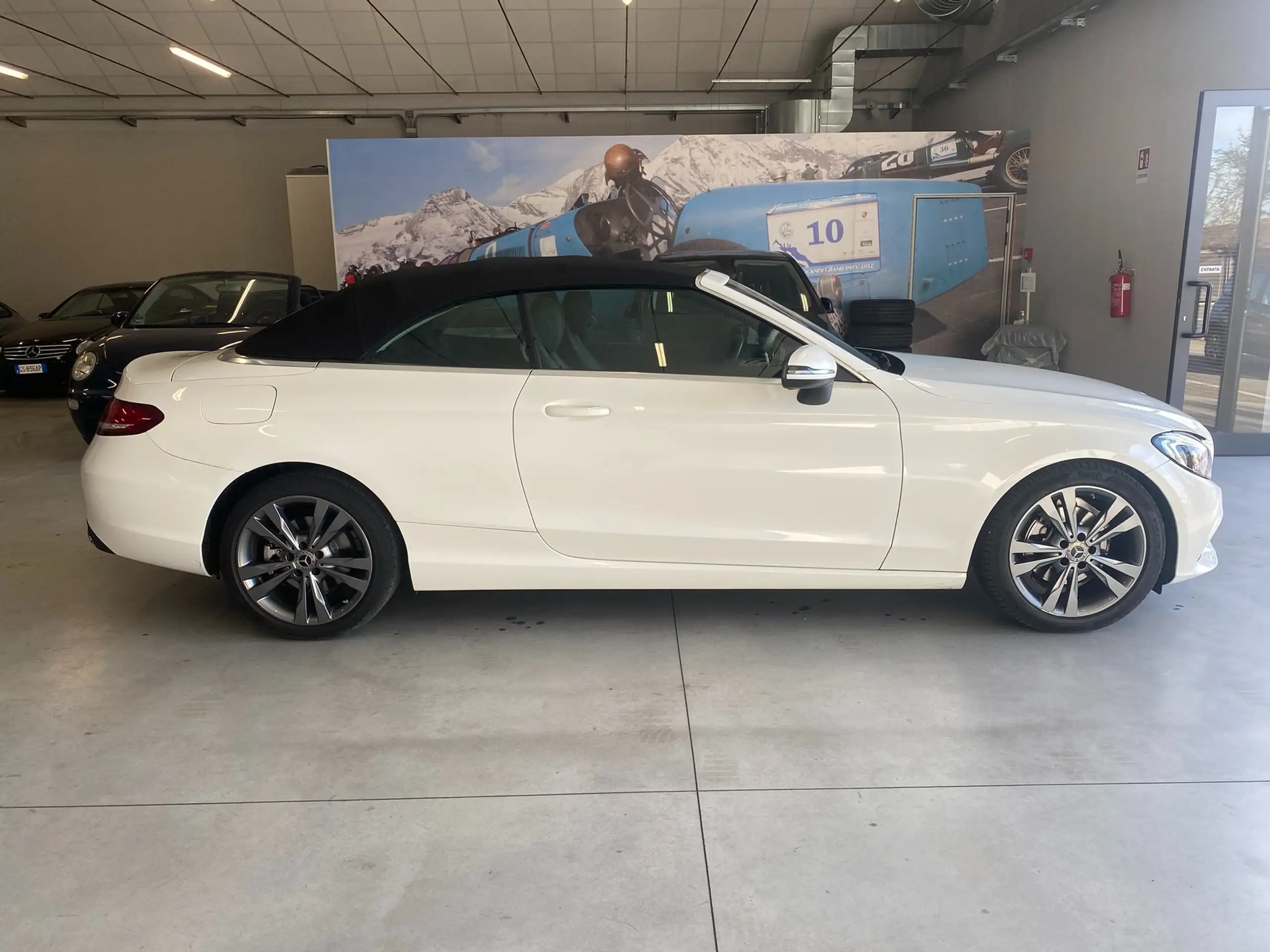 Mercedes-Benz - C 220