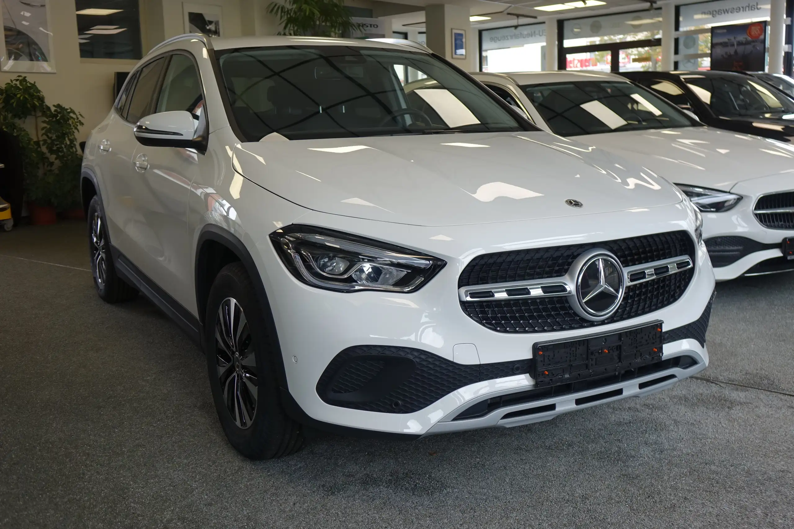 Mercedes-Benz - GLA 250