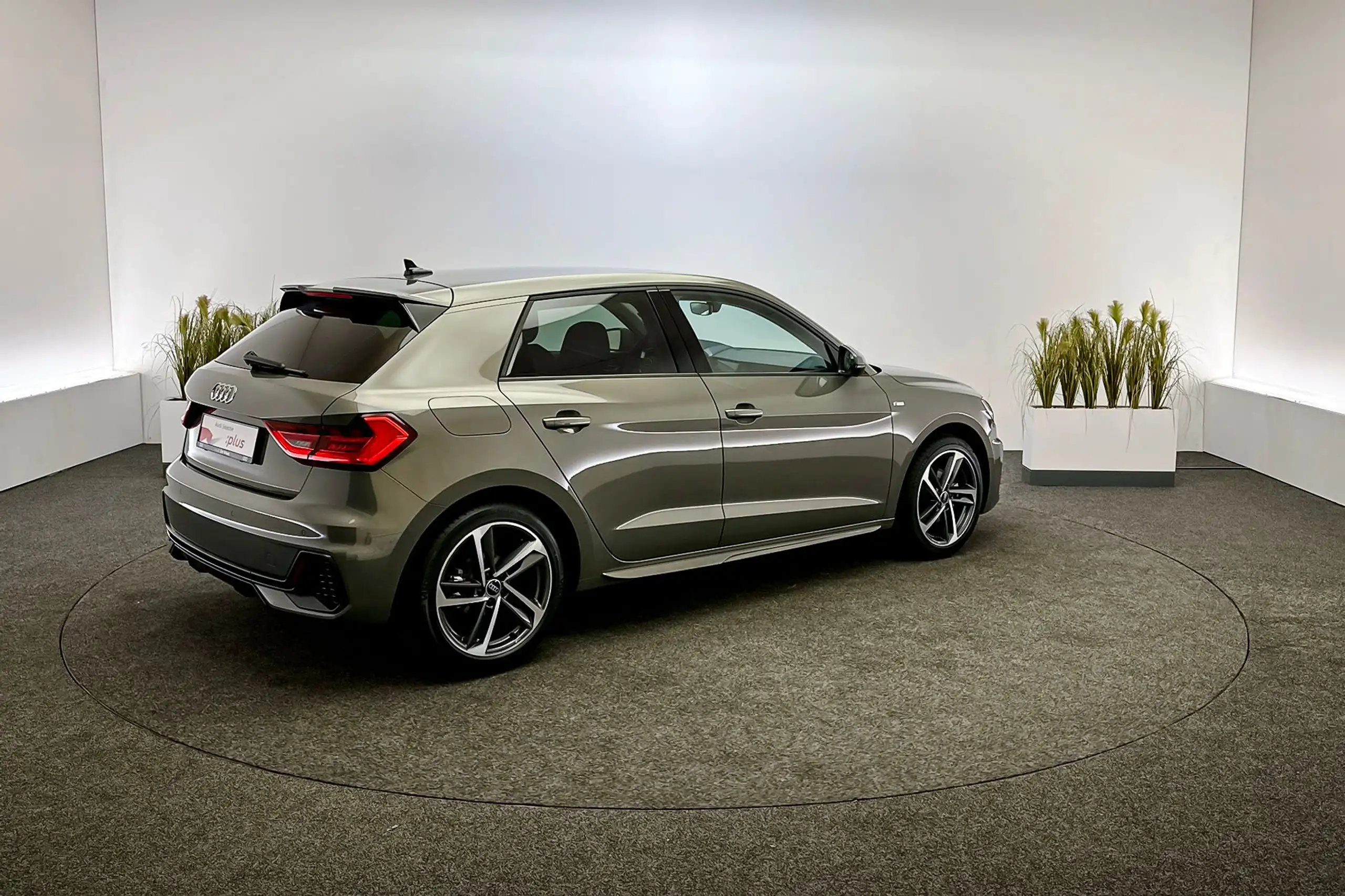 Audi - A1