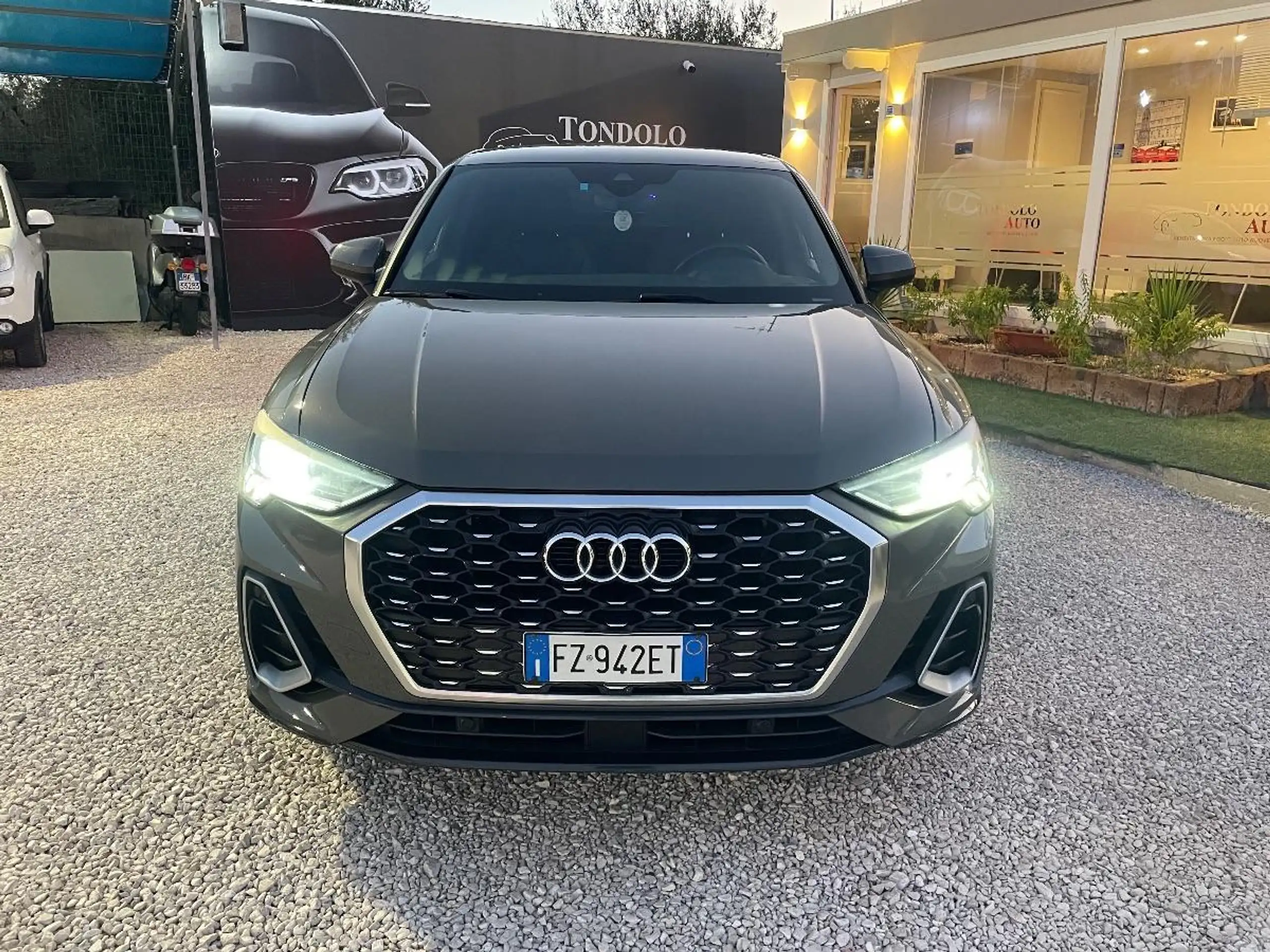 Audi - Q3