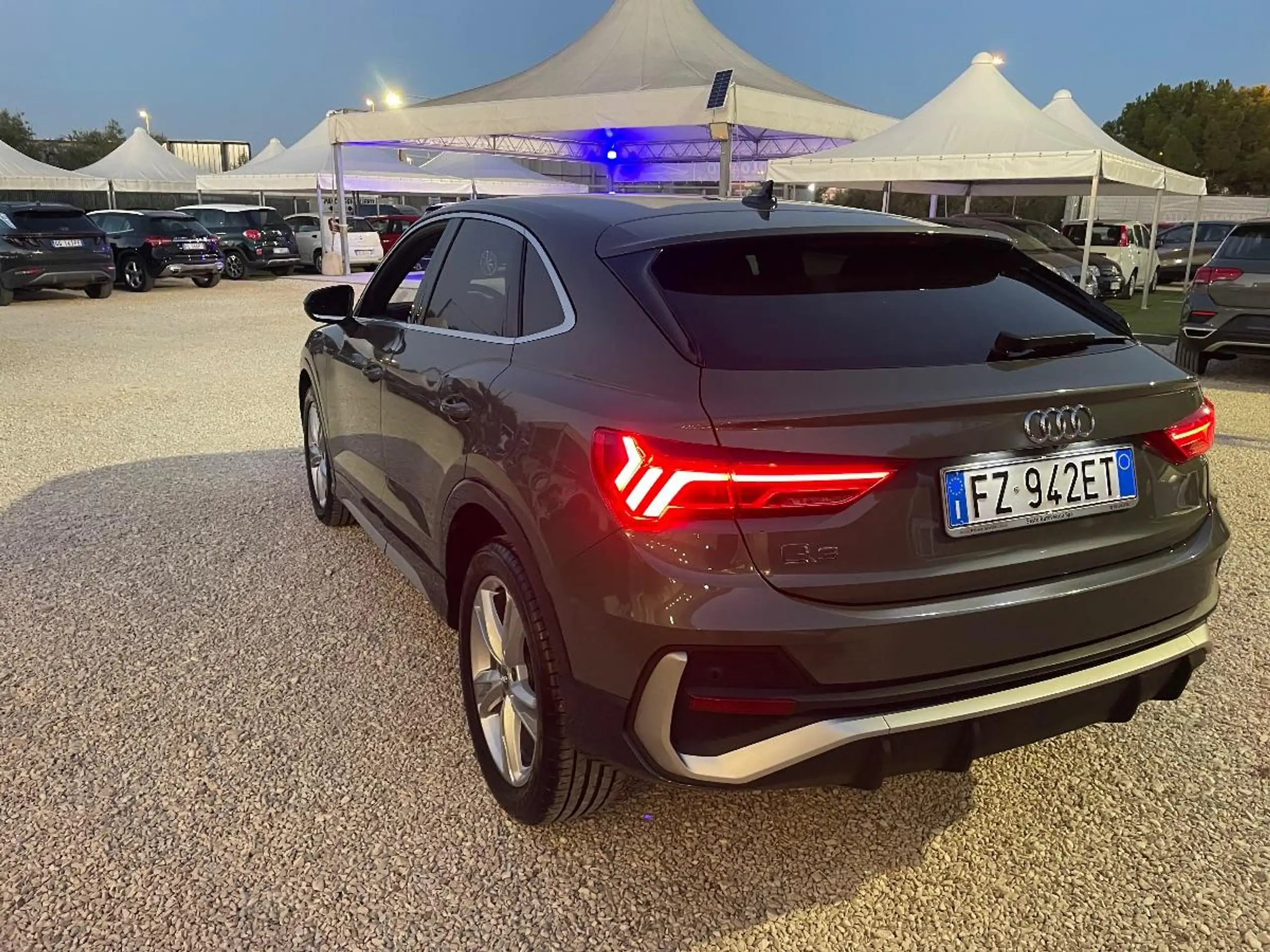 Audi - Q3