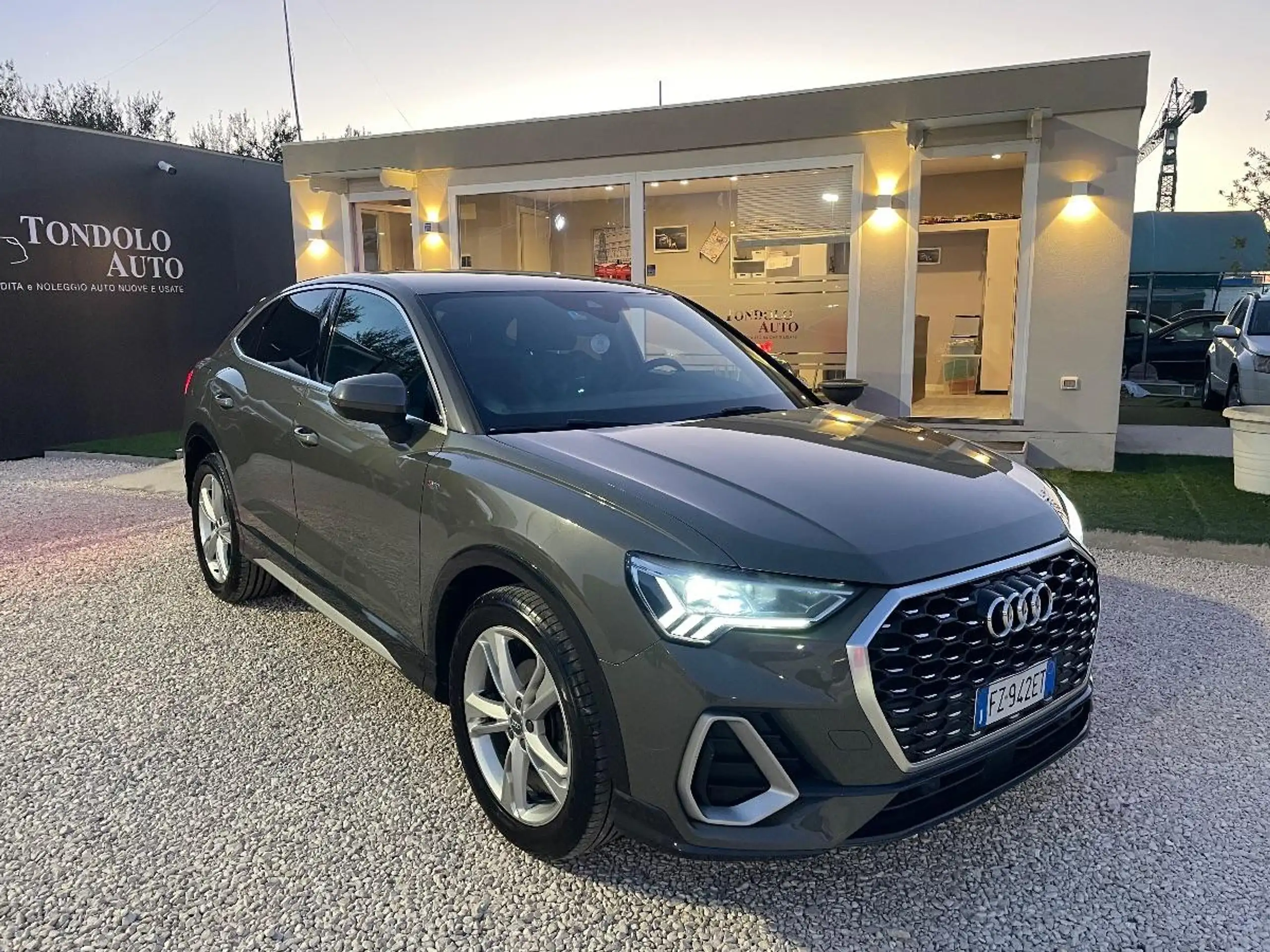 Audi - Q3