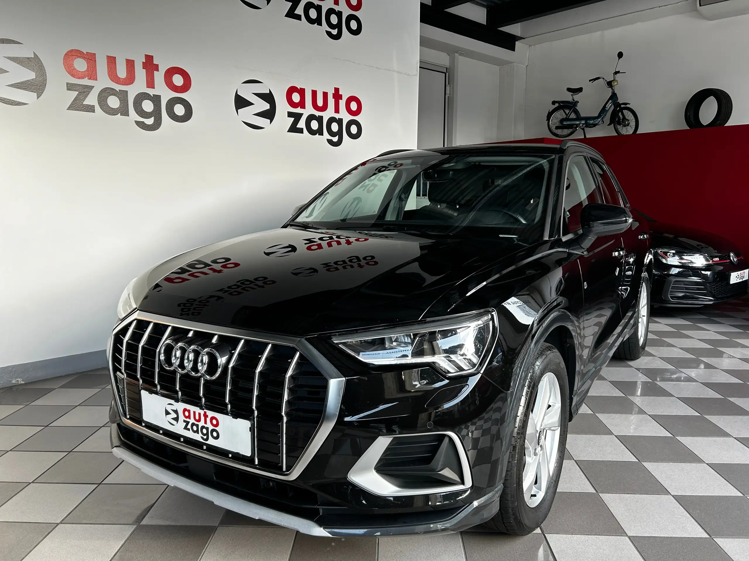 Audi - Q3