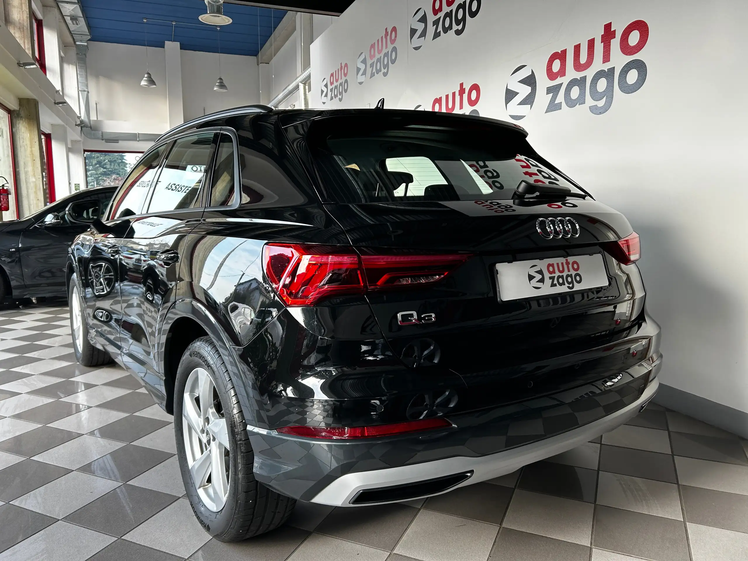 Audi - Q3