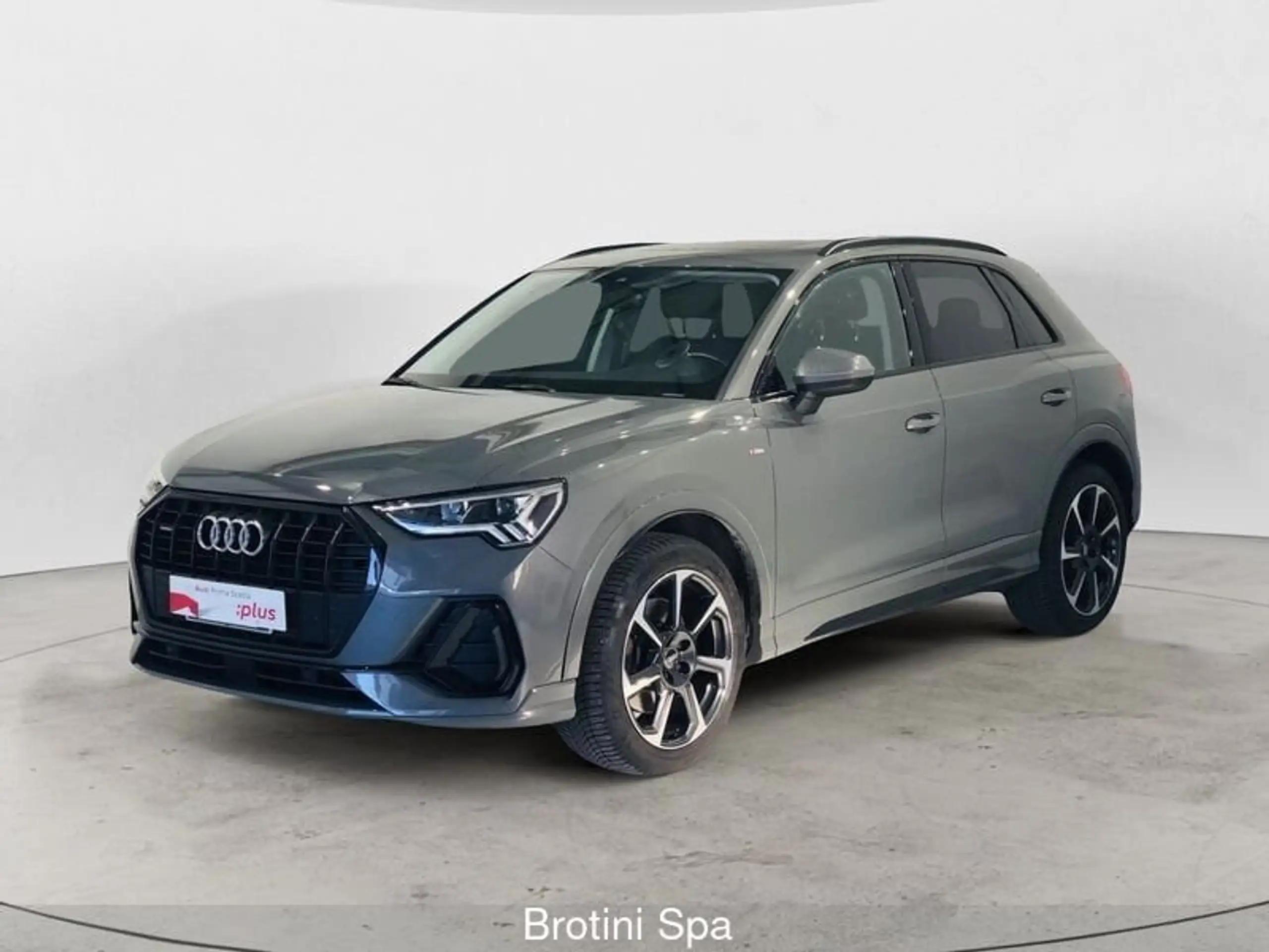 Audi - Q3