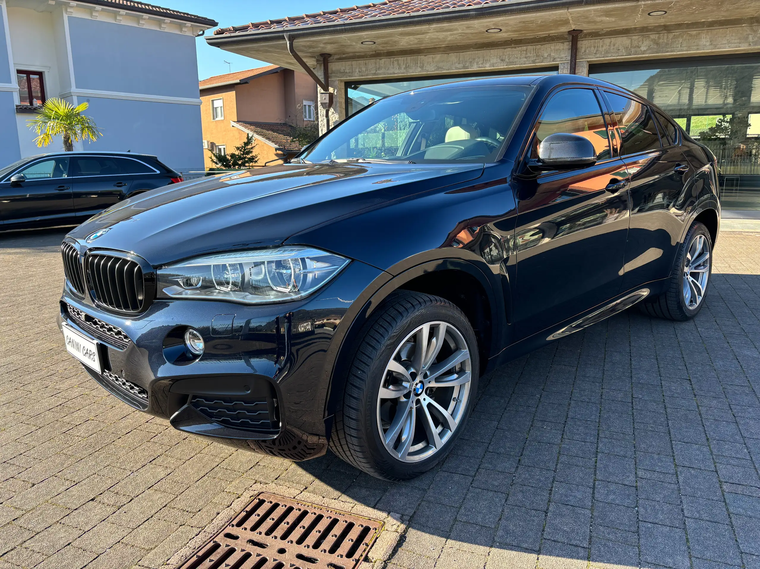 BMW - X6