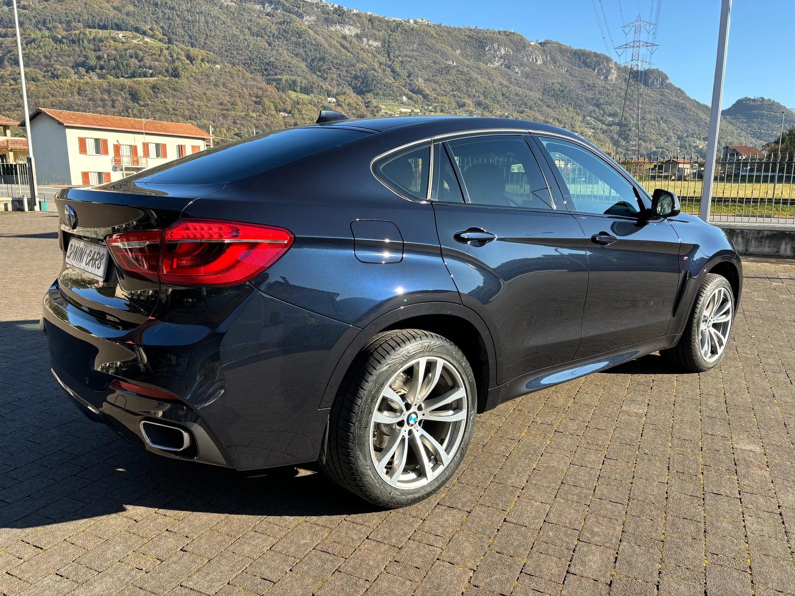 BMW - X6