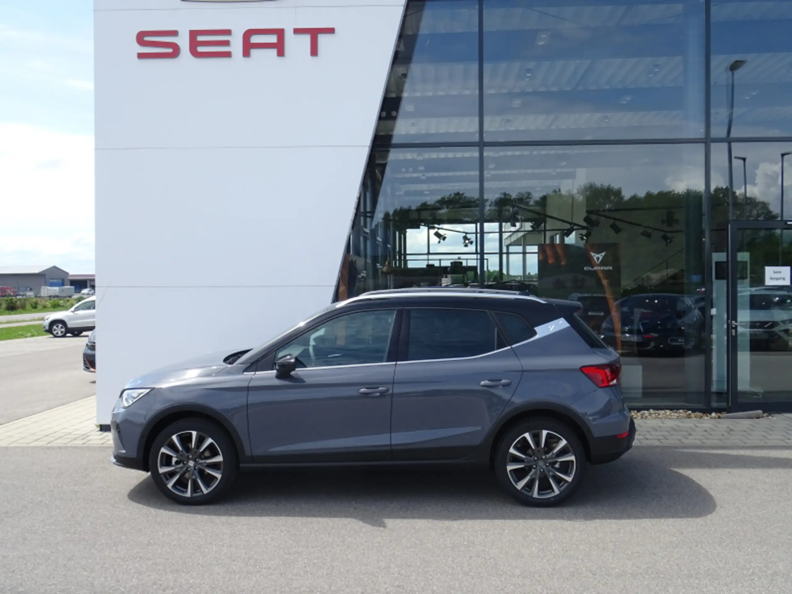 SEAT - Arona