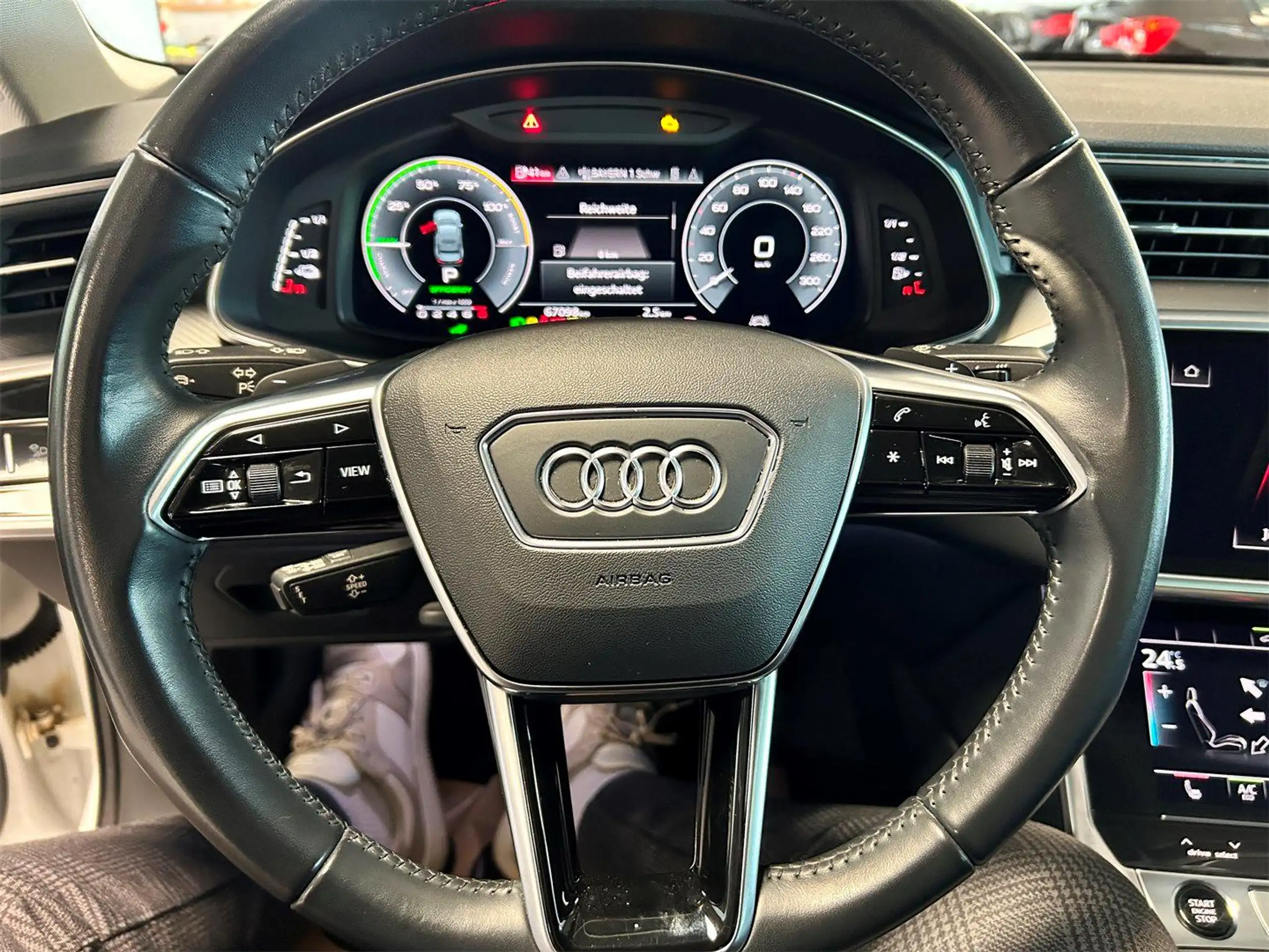 Audi - A6