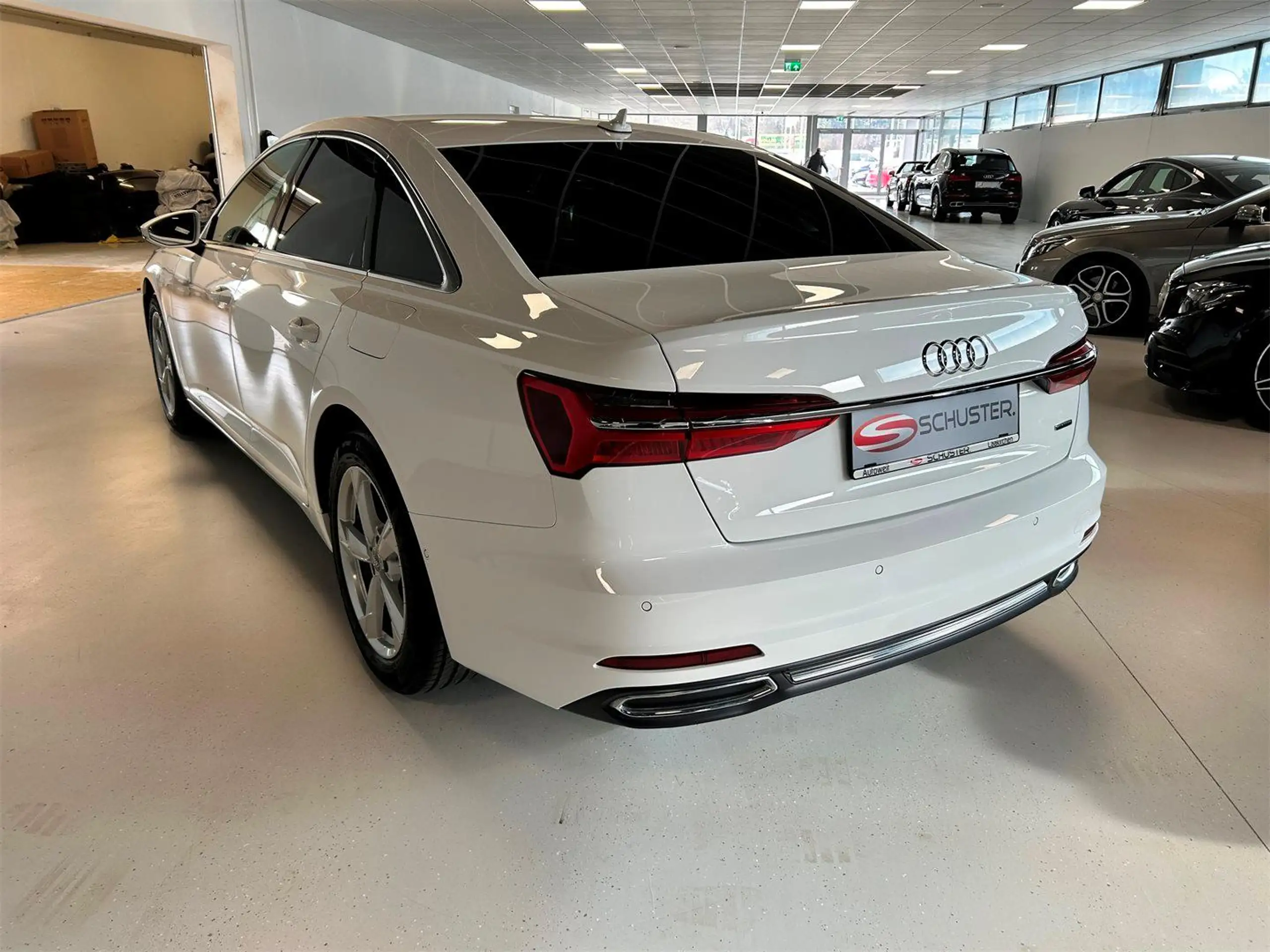 Audi - A6