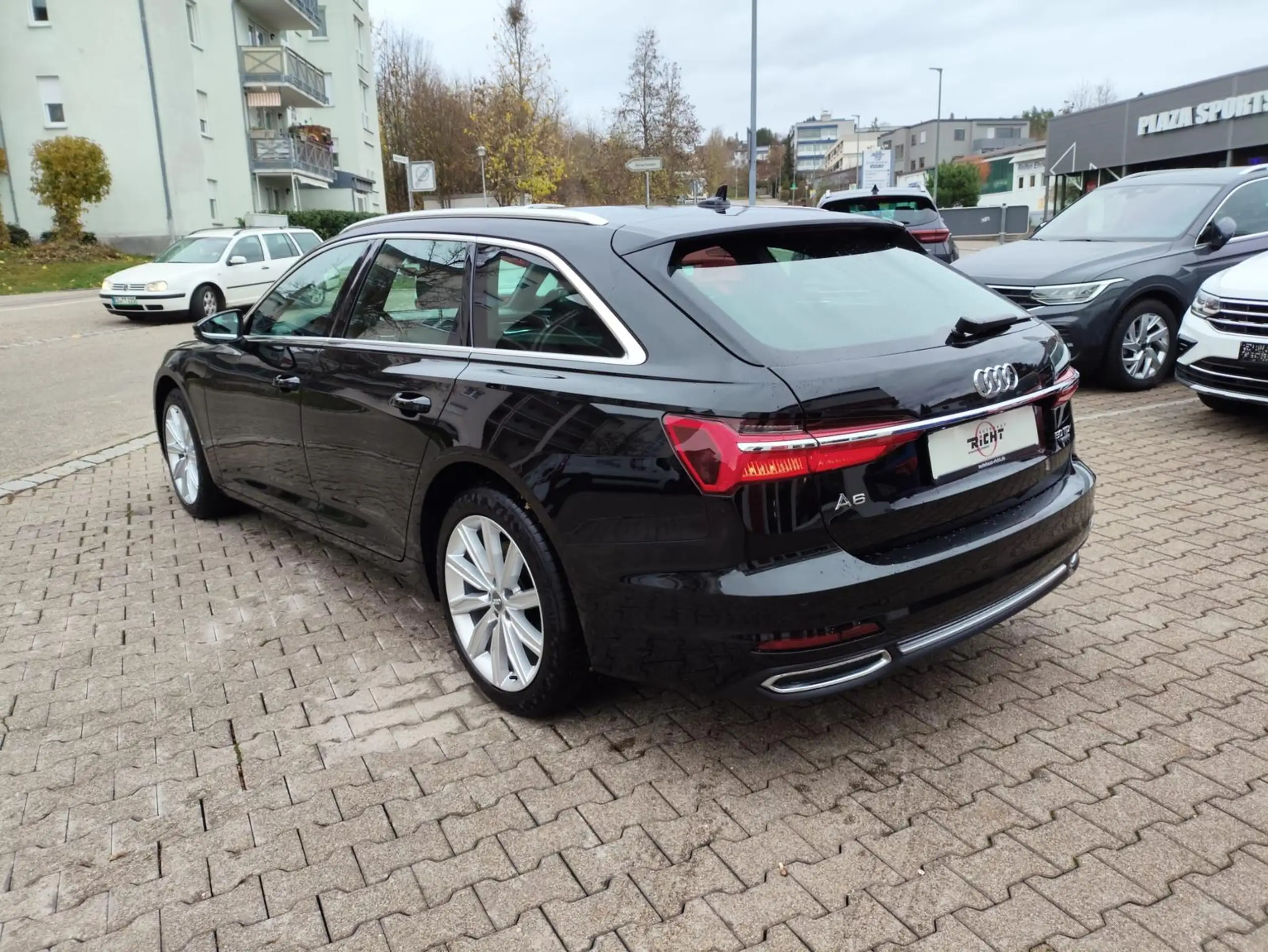 Audi - A6