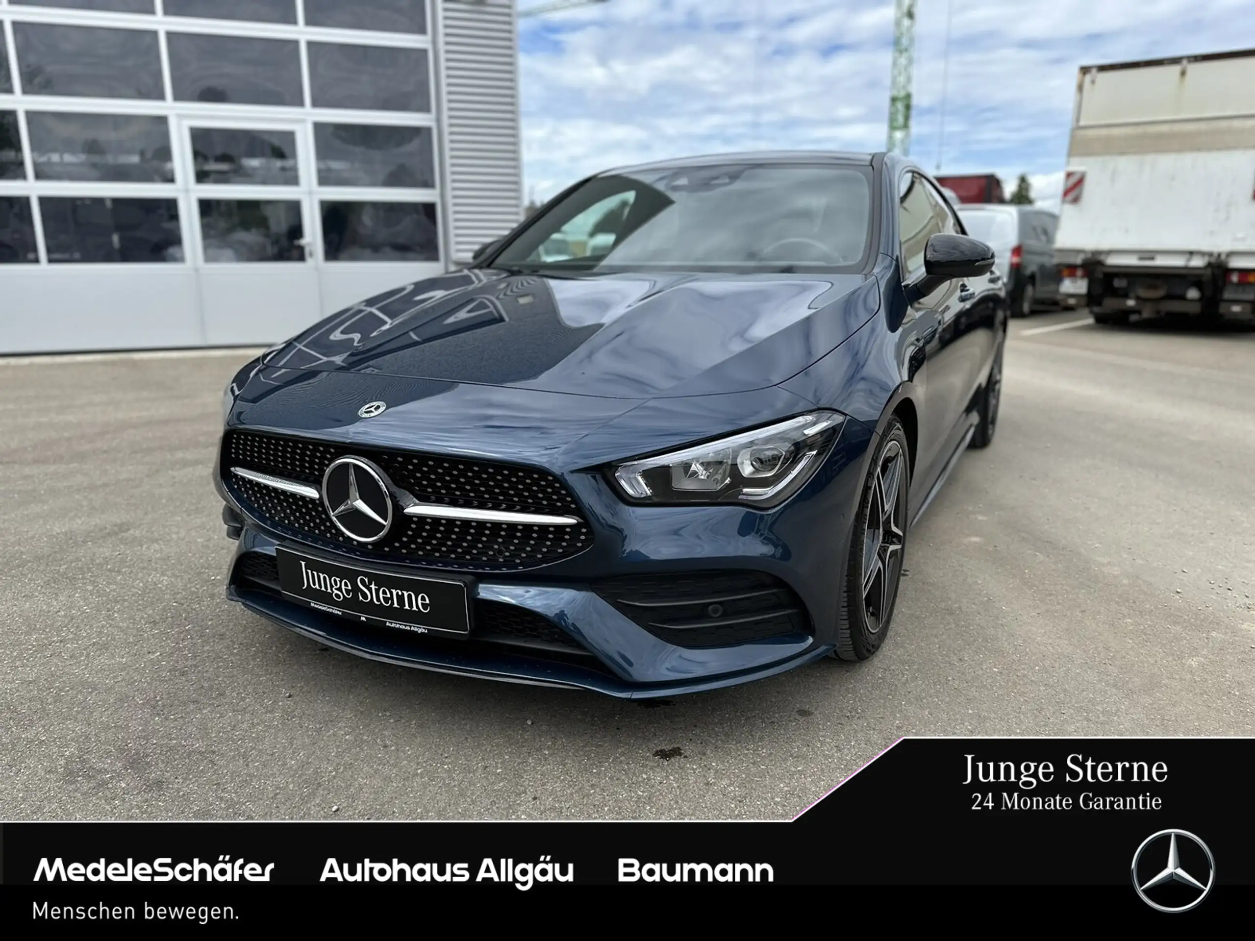 Mercedes-Benz - CLA 200