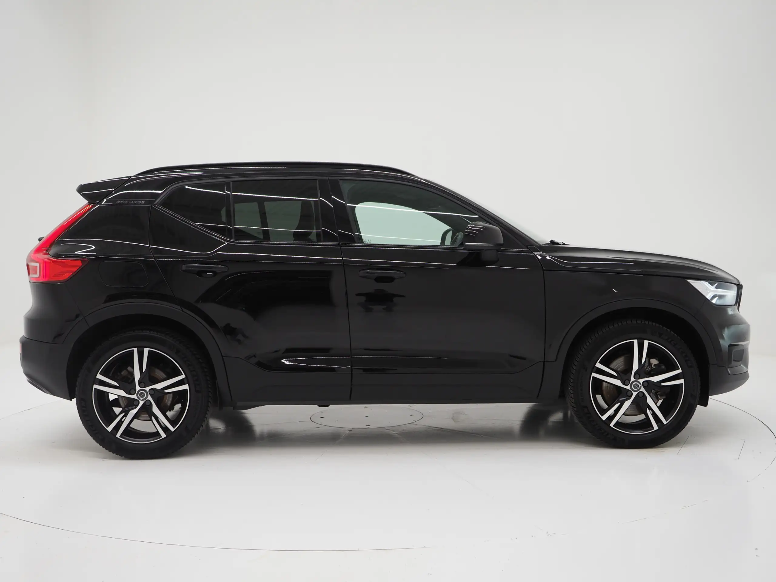 Volvo - XC40