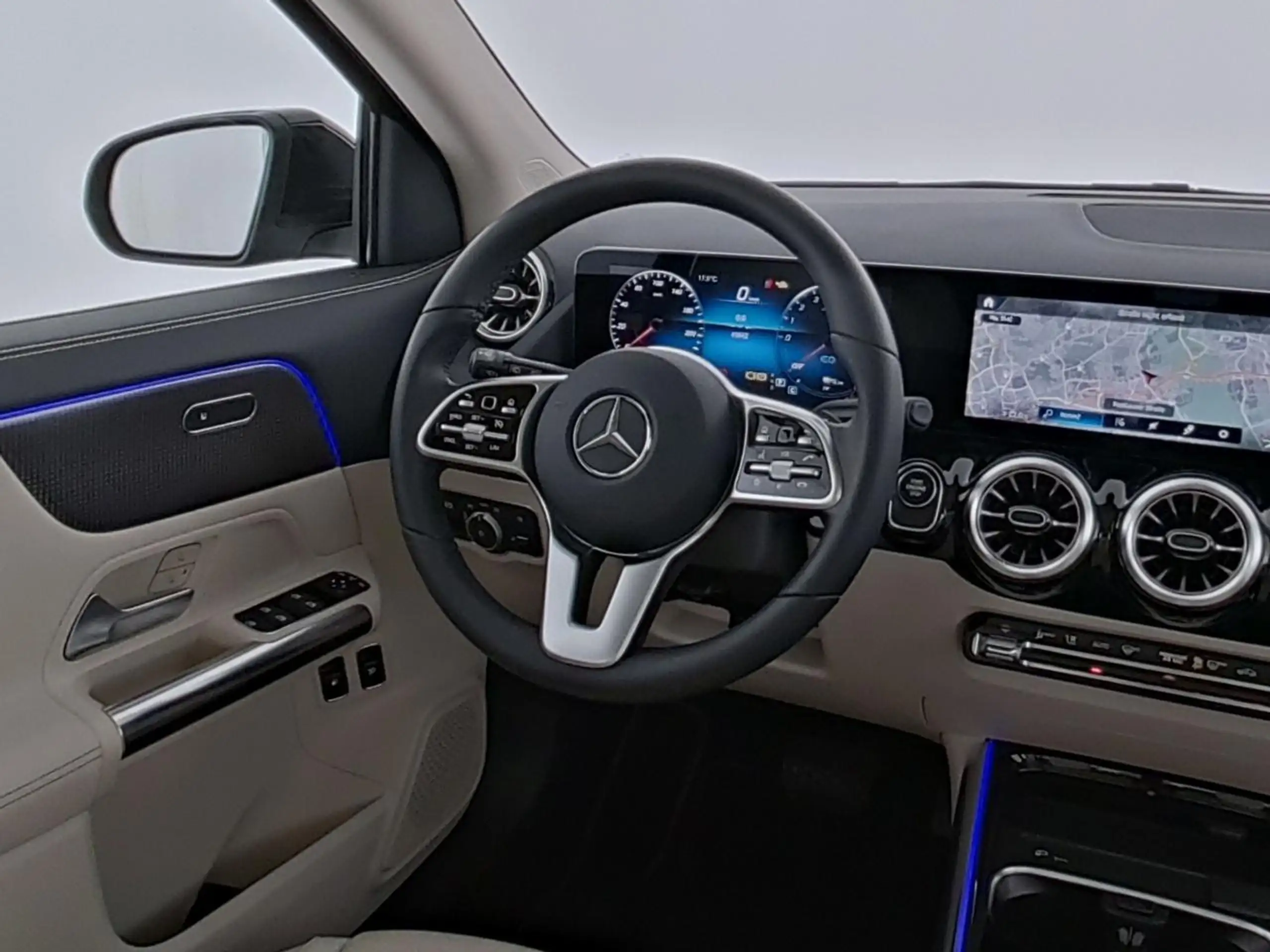 Mercedes-Benz - GLA 250