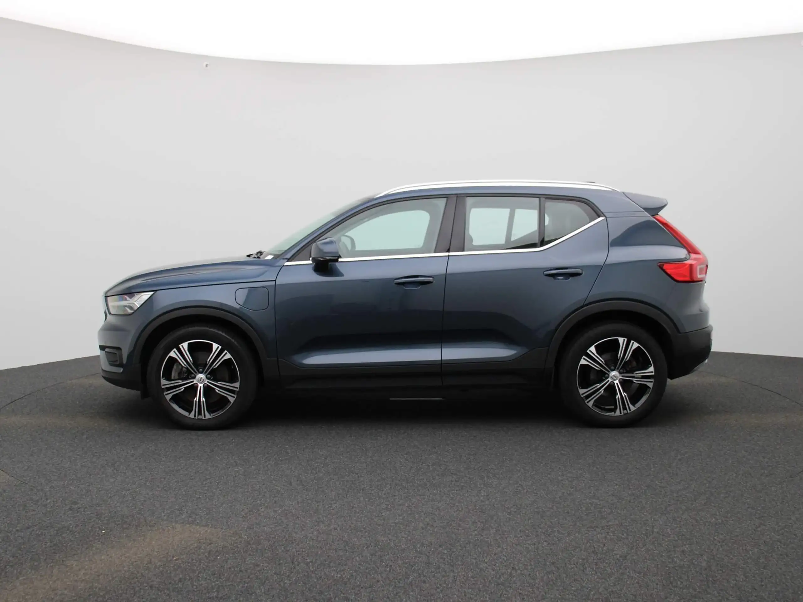 Volvo - XC40