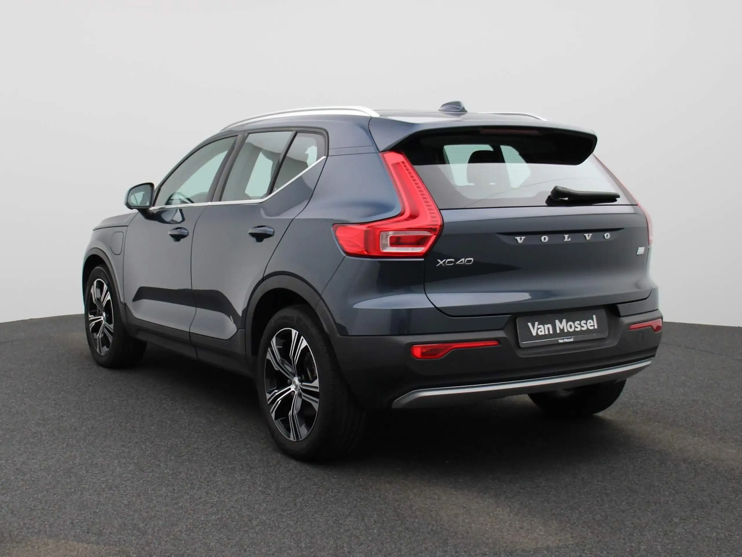 Volvo - XC40