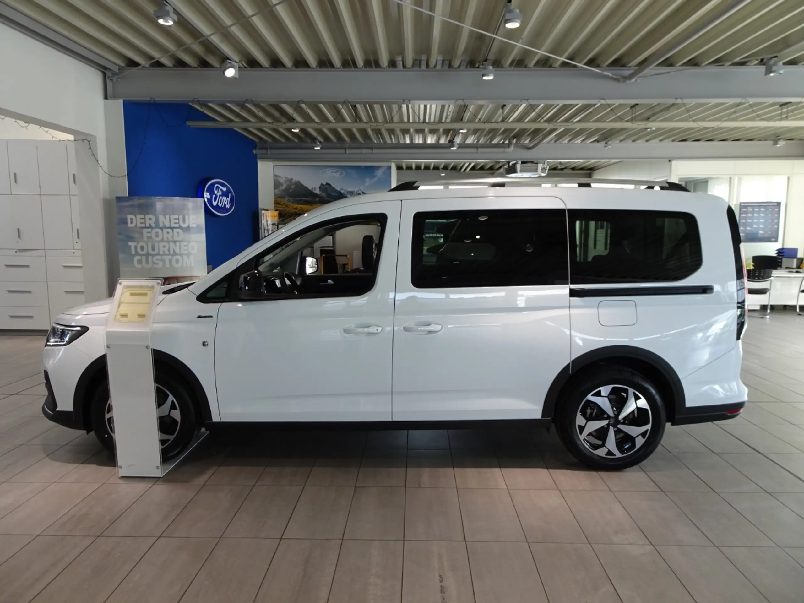 Ford - Tourneo Connect