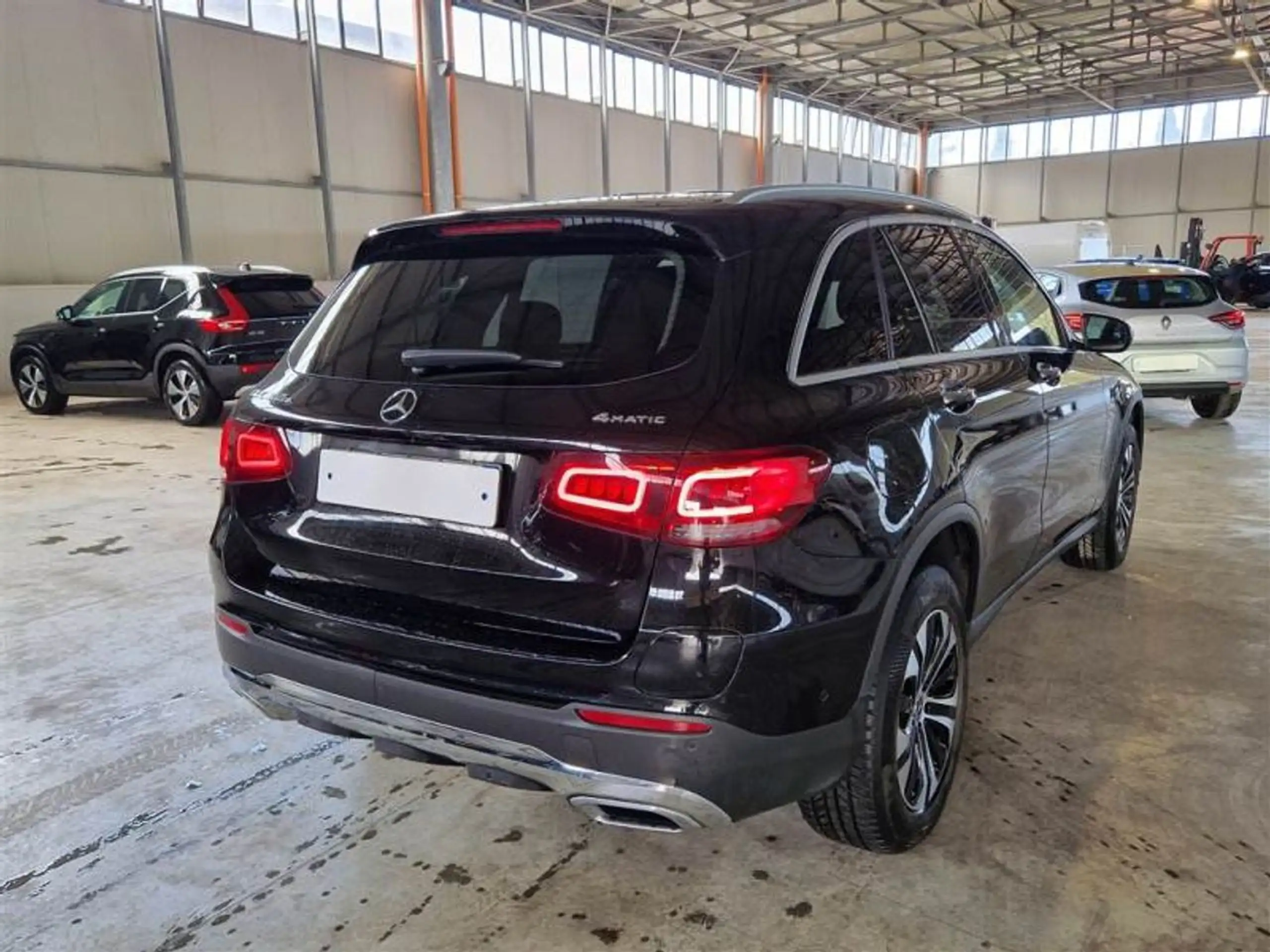 Mercedes-Benz - GLC 300