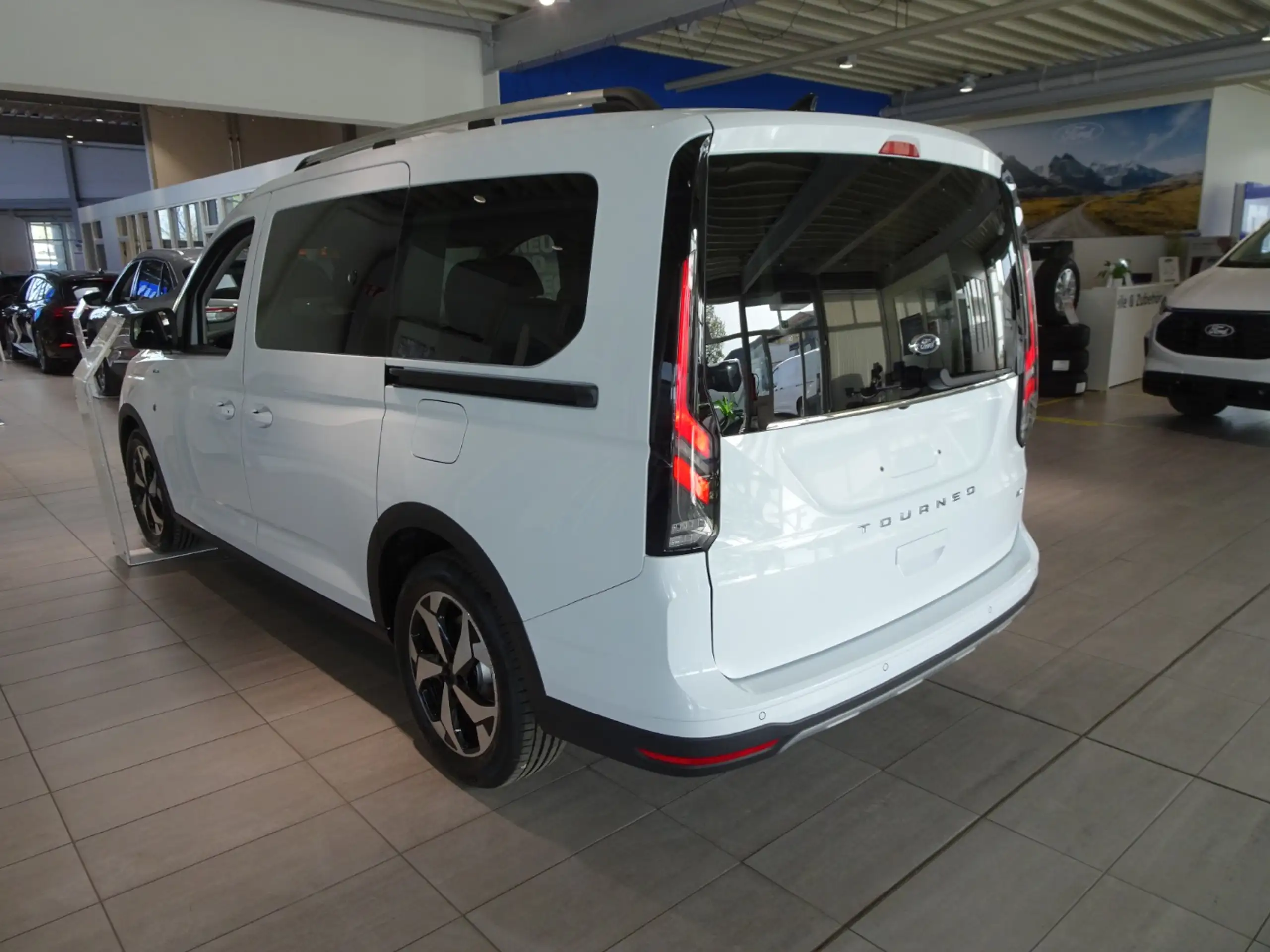 Ford - Tourneo Connect