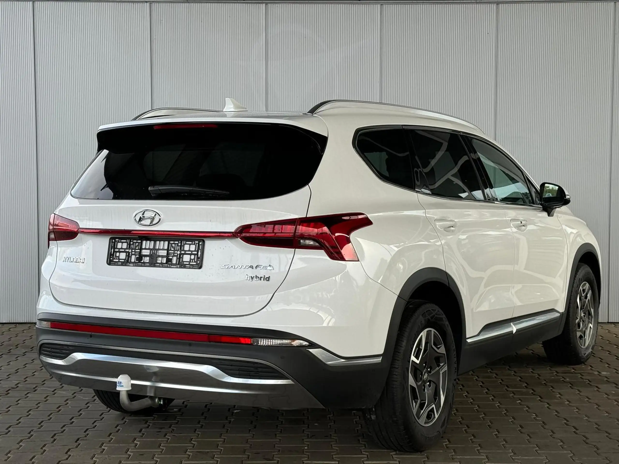 Hyundai - SANTA FE