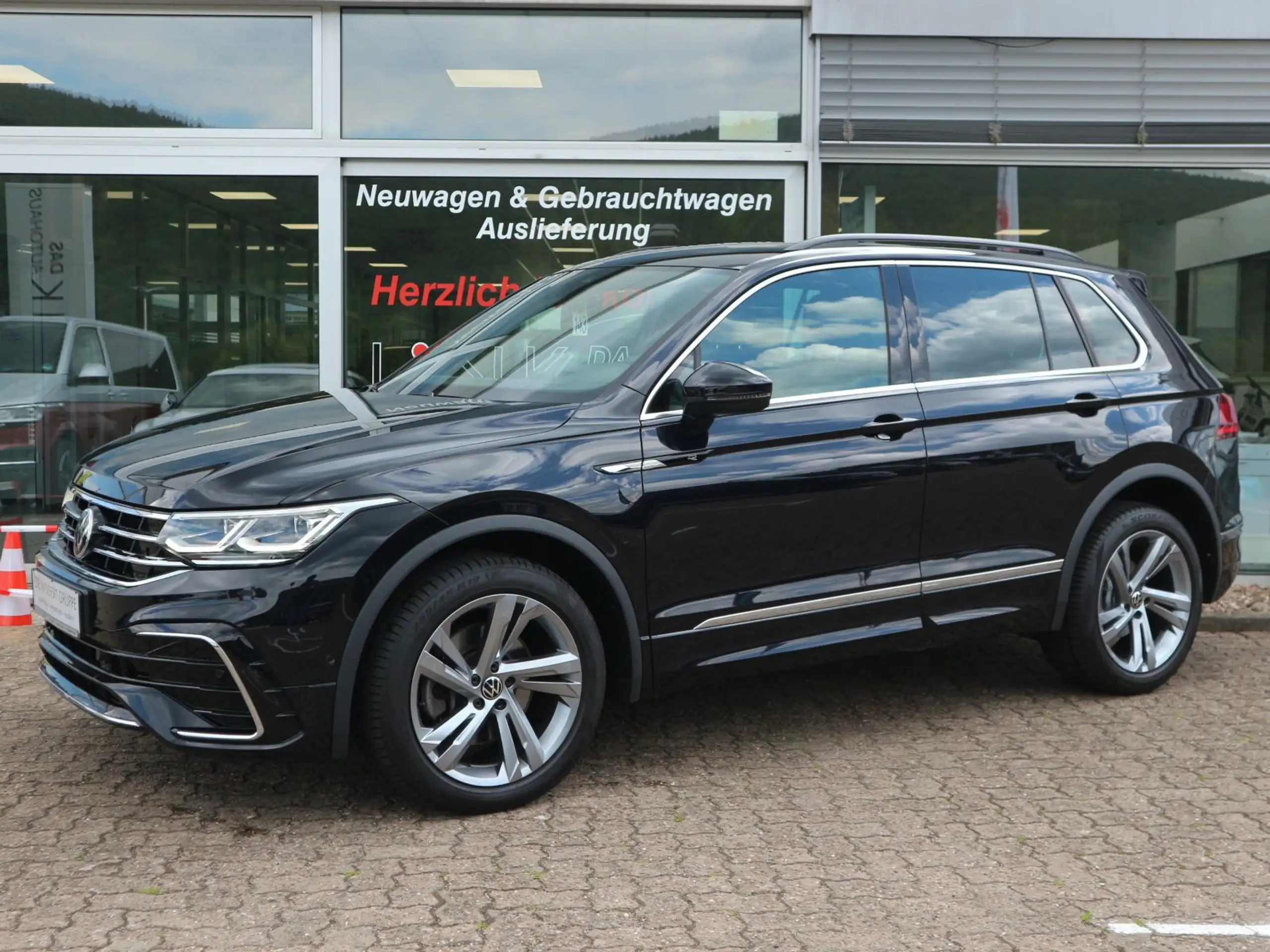 Volkswagen - Tiguan