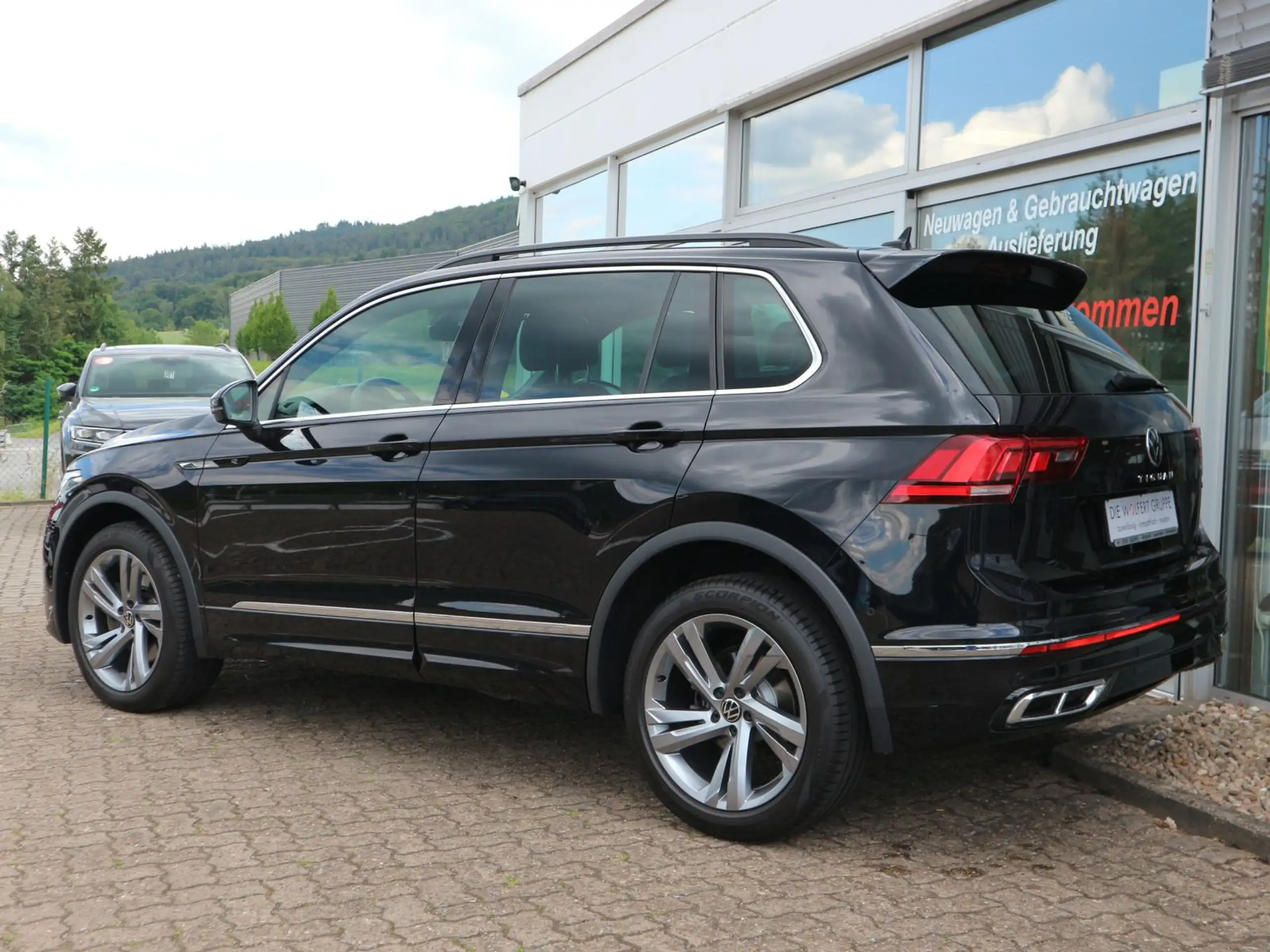 Volkswagen - Tiguan