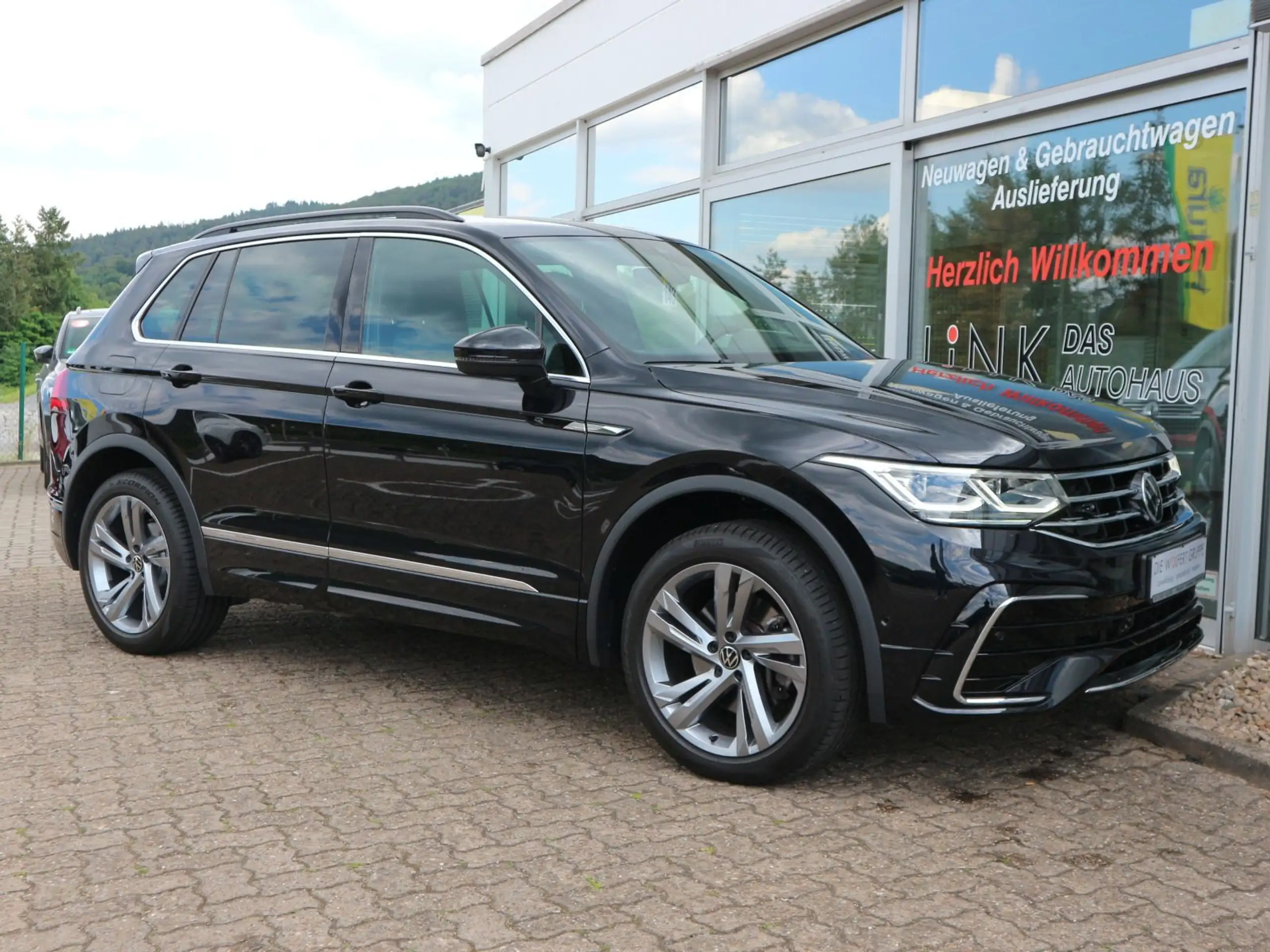 Volkswagen - Tiguan