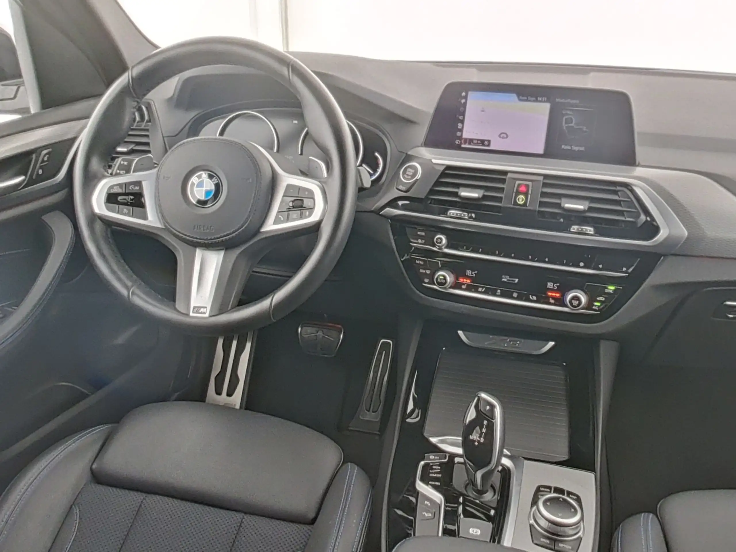 BMW - X3