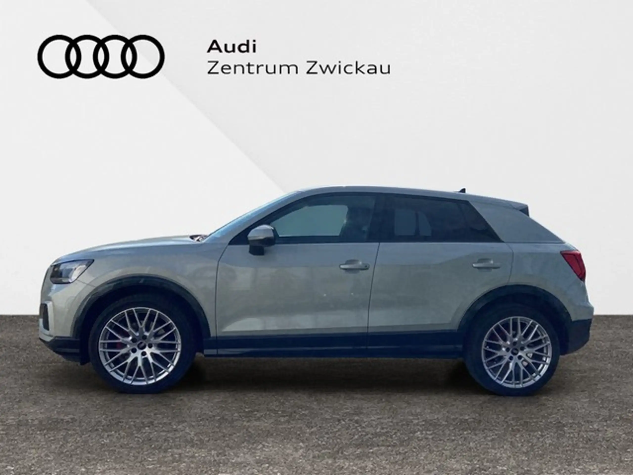 Audi - Q2