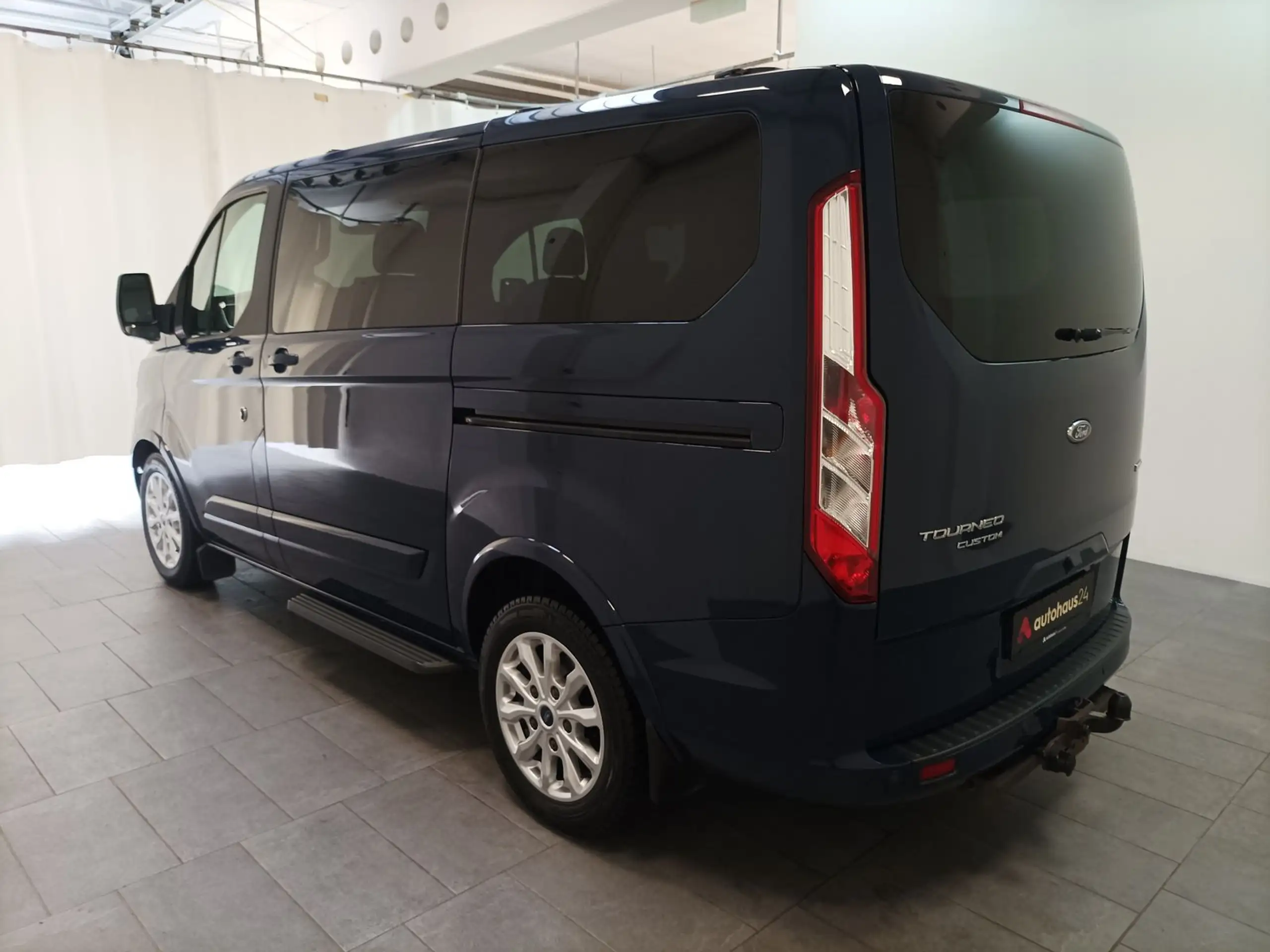 Ford - Tourneo Custom